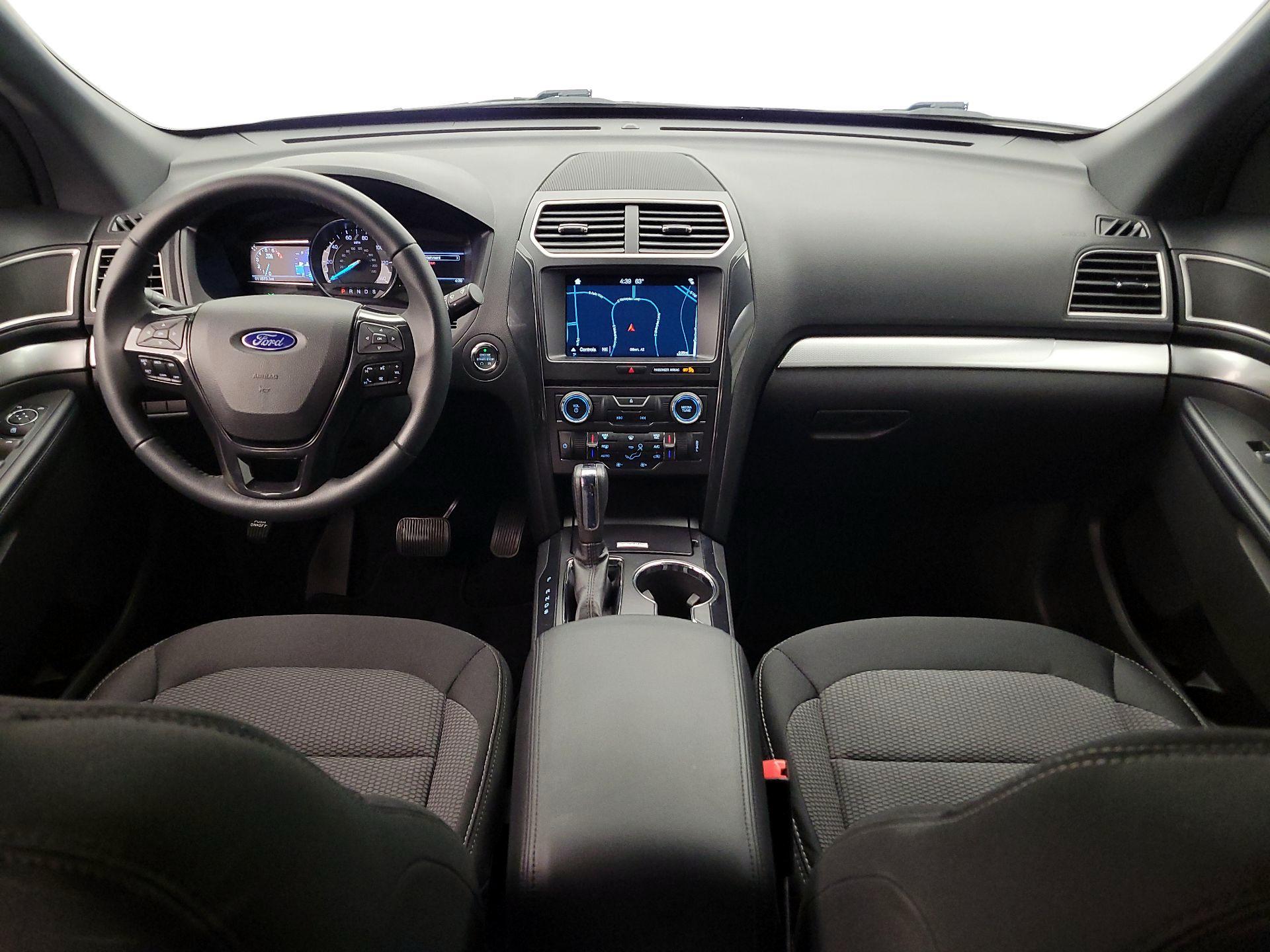 Thumbnail: 2017 Ford Explorer - 9
