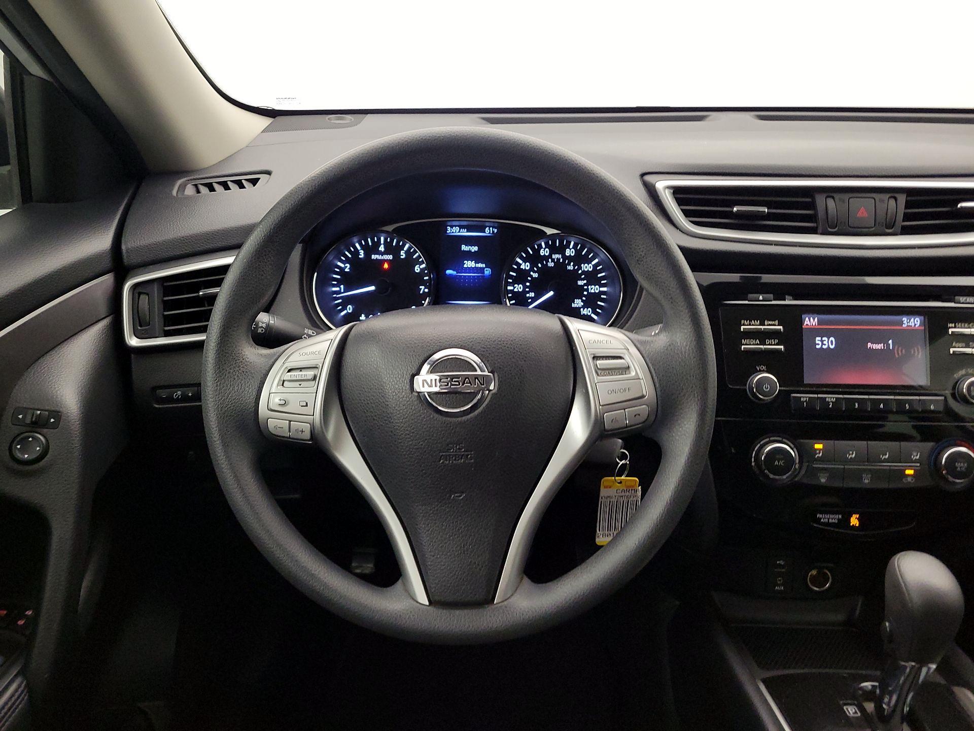 Thumbnail: 2015 Nissan Rogue - 10