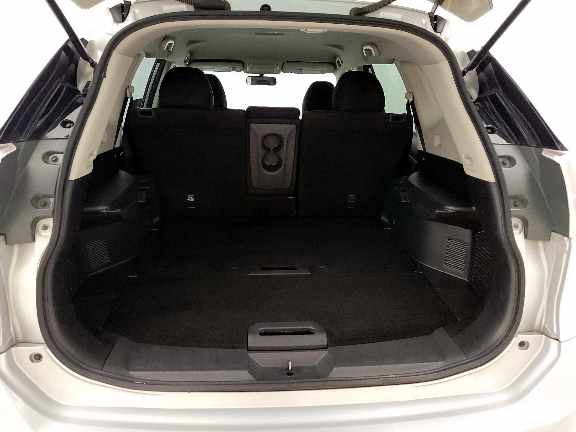 Thumbnail: 2015 Nissan Rogue - 20