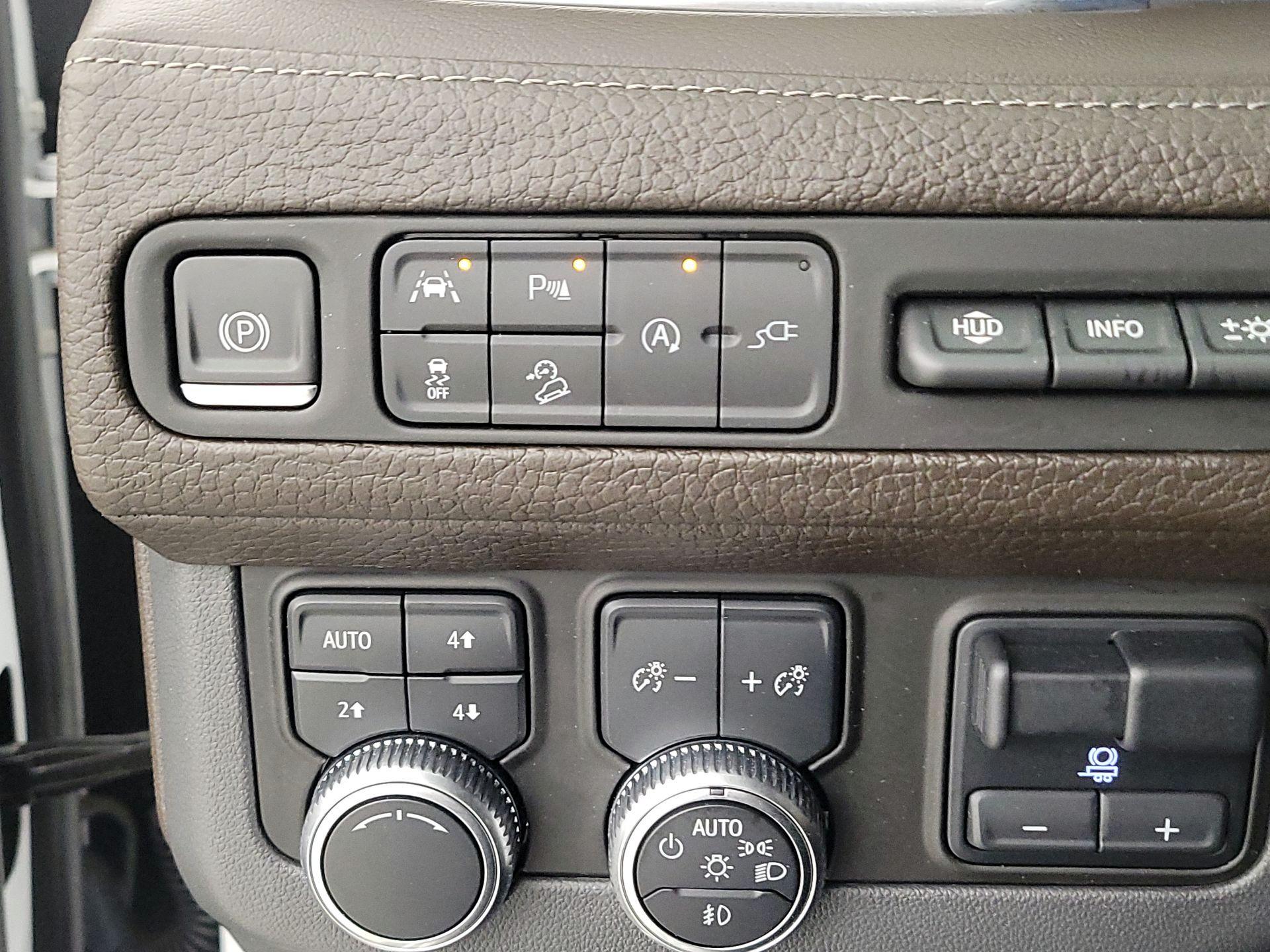 Thumbnail: 2021 GMC Yukon - 13