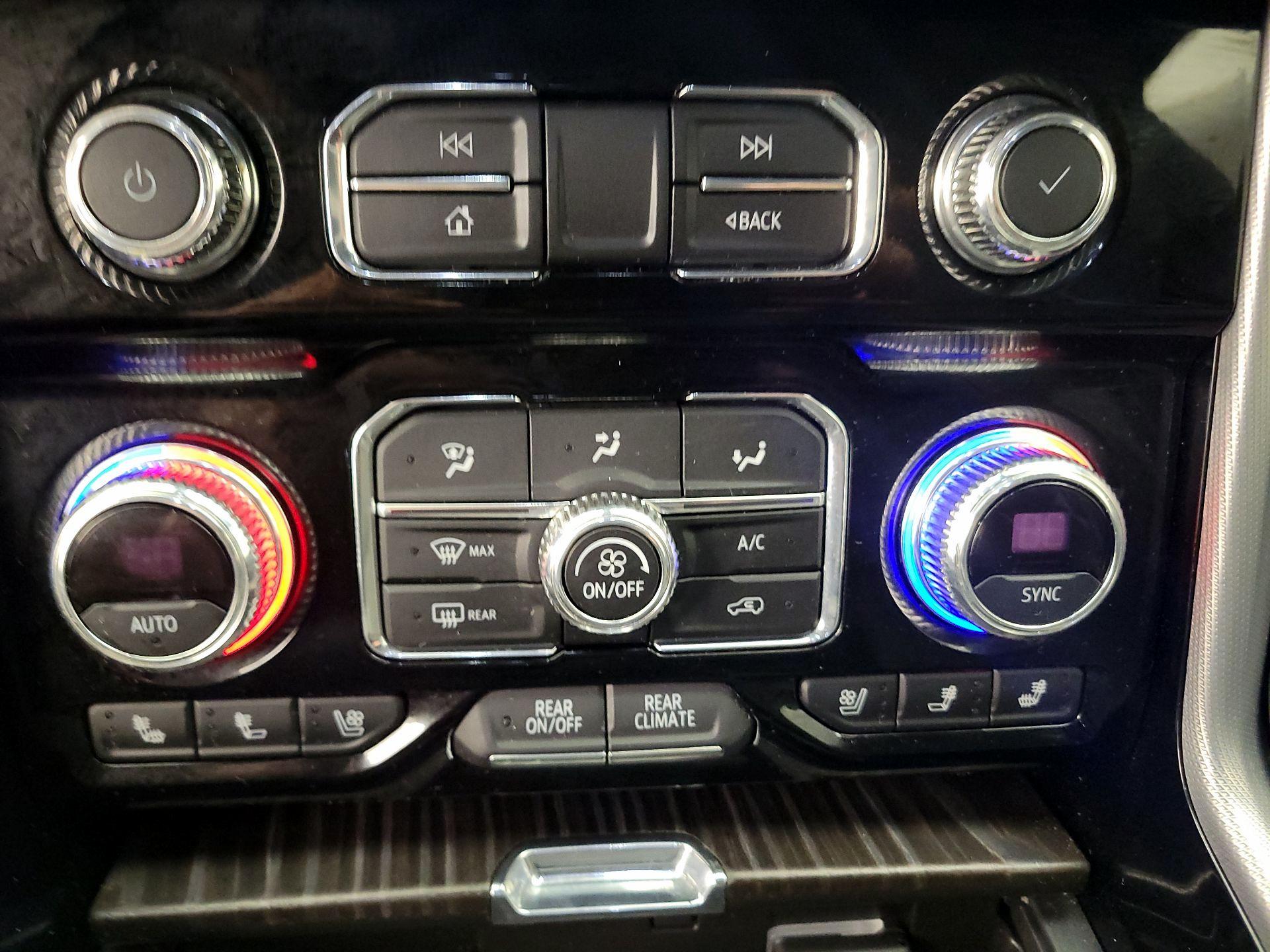 Thumbnail: 2021 GMC Yukon - 17