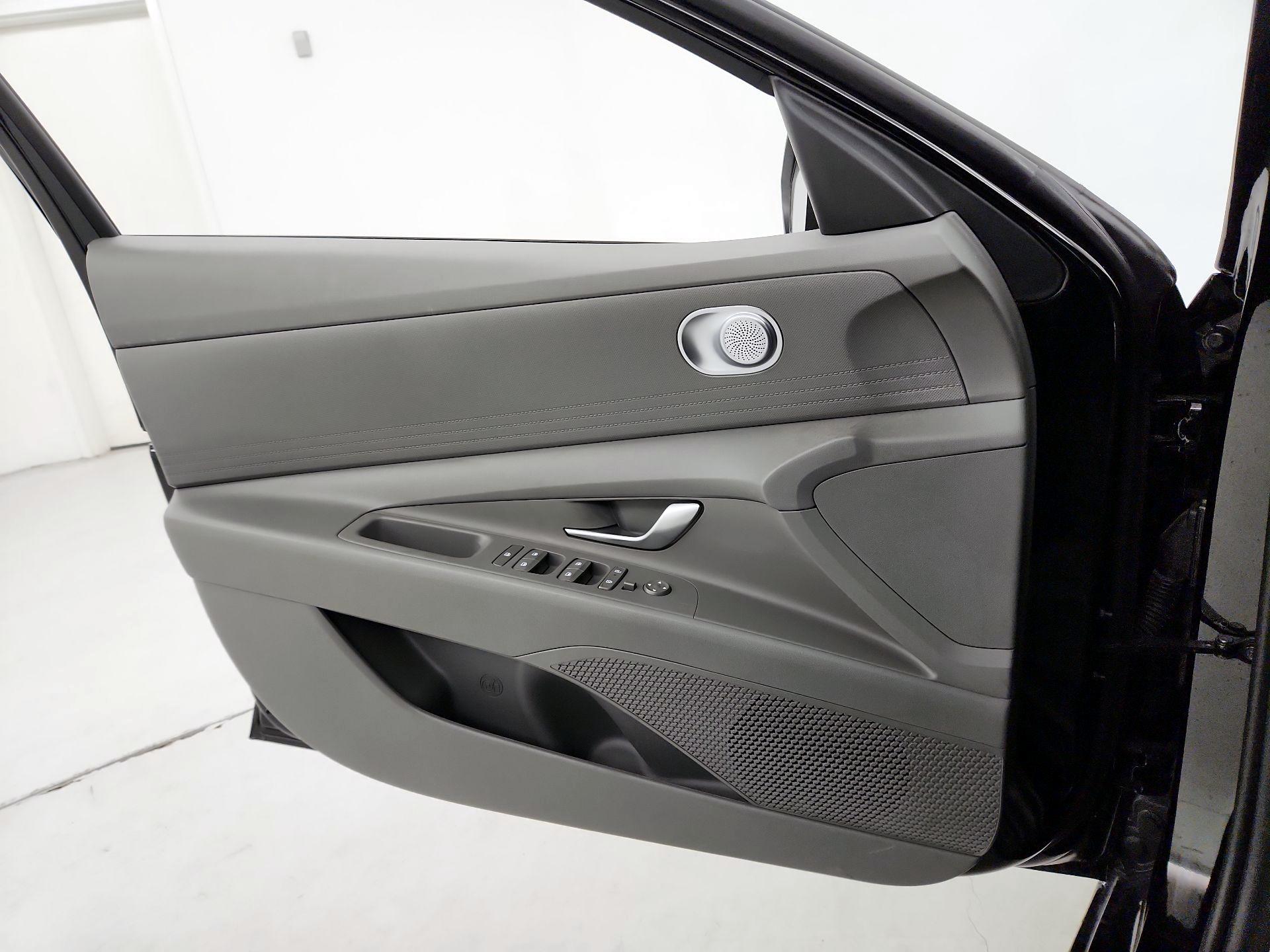 Thumbnail: 2024 Hyundai Elantra - 12