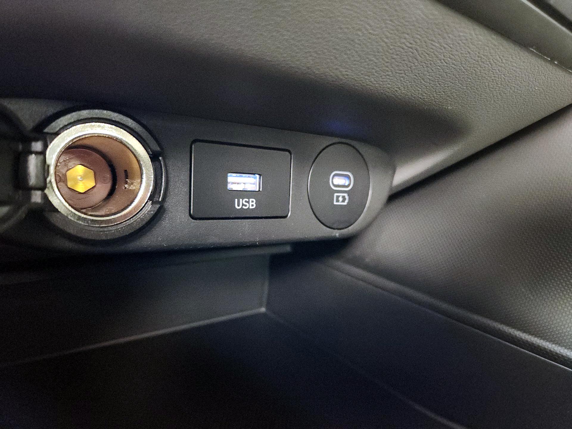 Thumbnail: 2024 Hyundai Elantra - 18