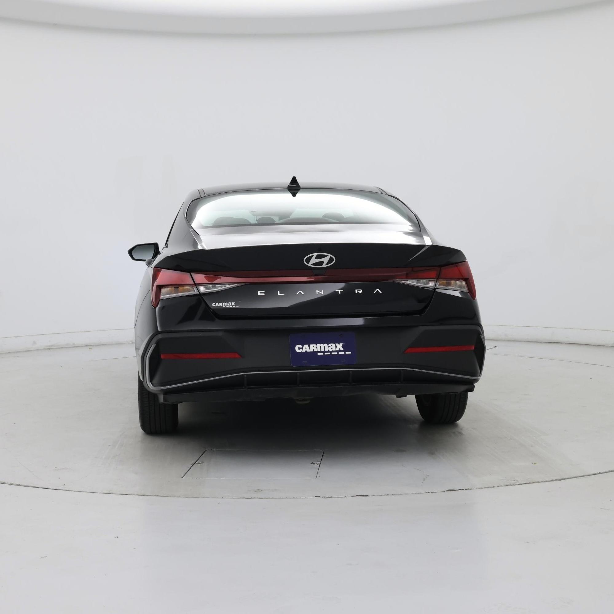 Thumbnail: 2024 Hyundai Elantra - 6