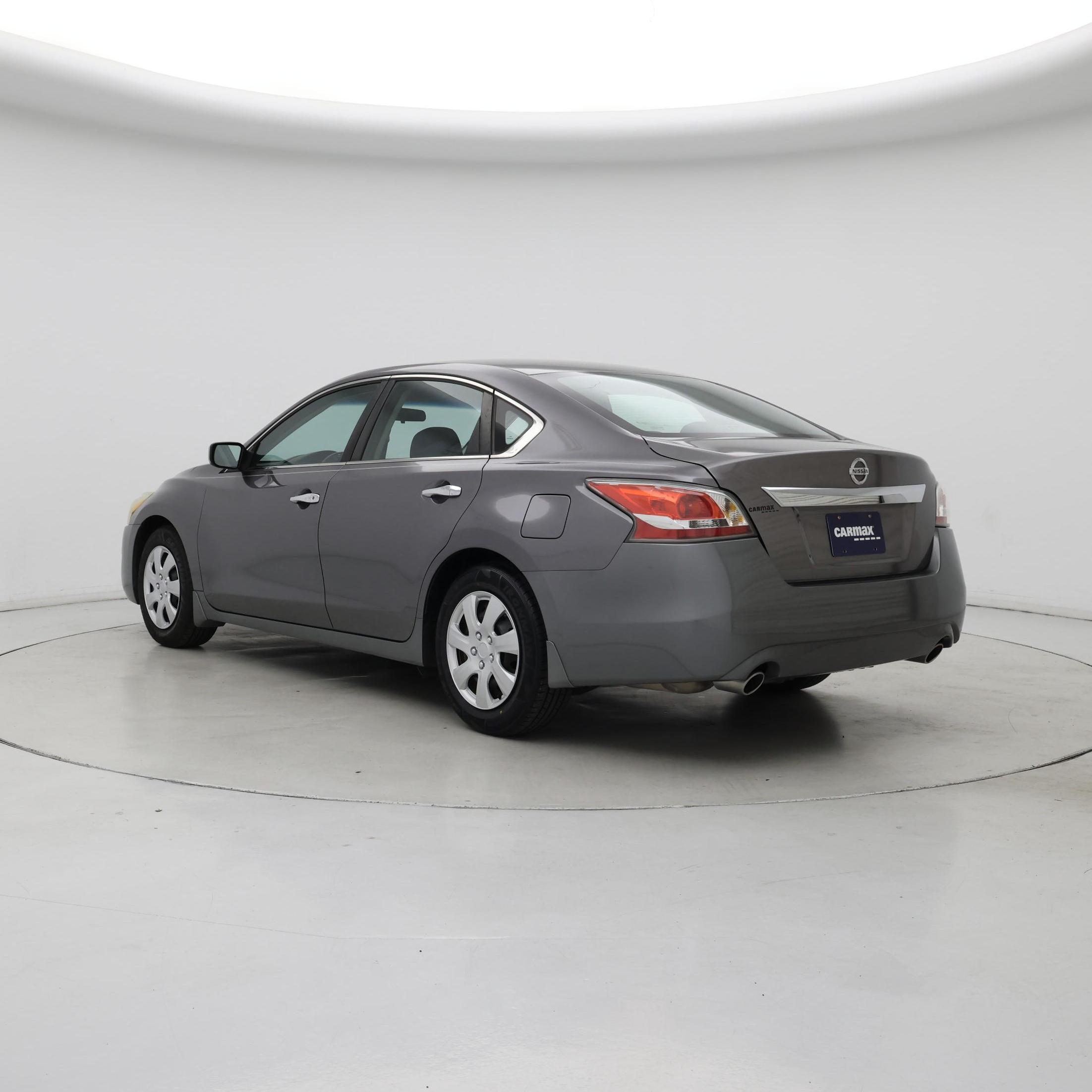 Thumbnail: 2015 Nissan Altima - 2
