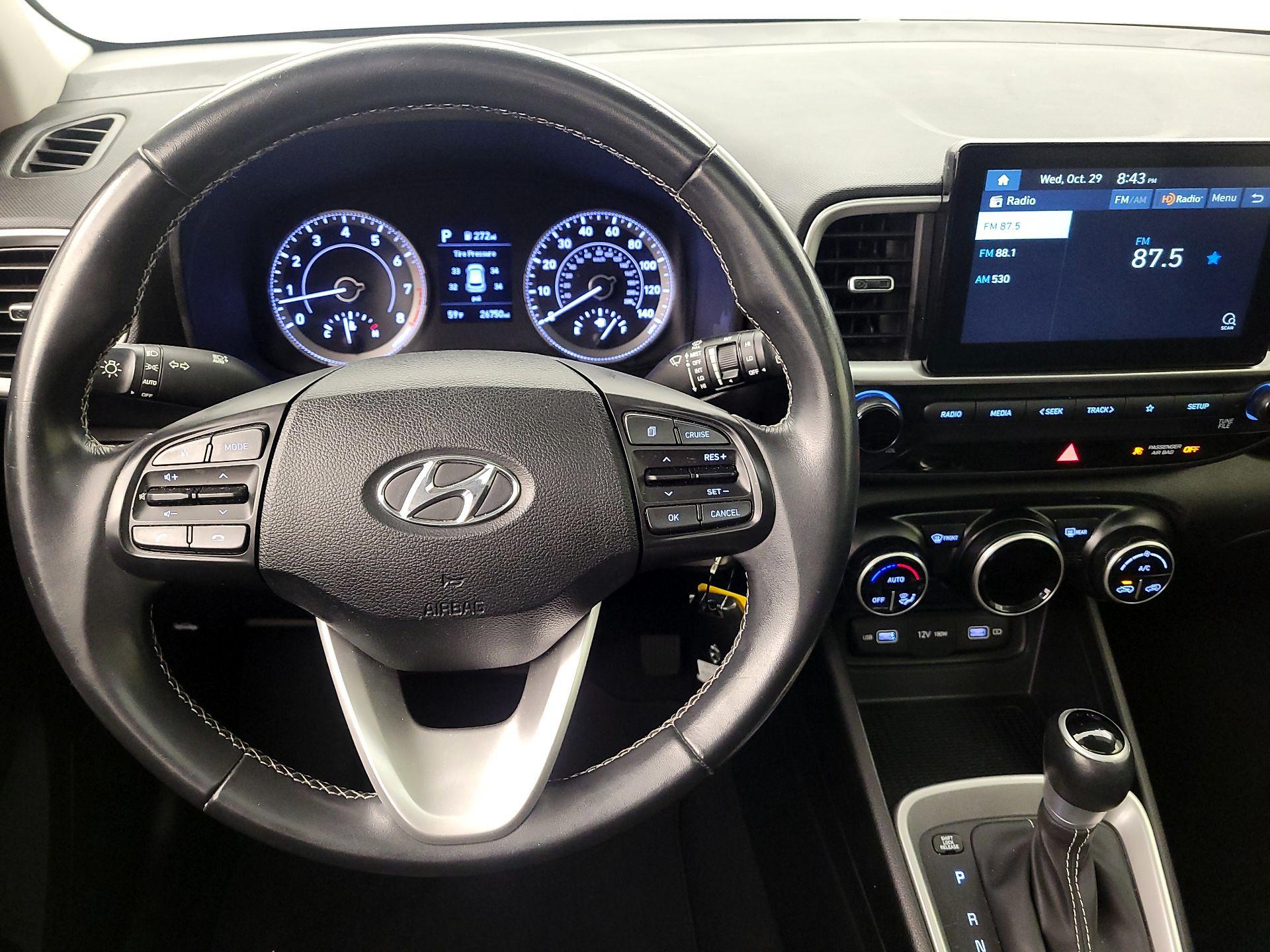 Thumbnail: 2022 Hyundai Venue - 10