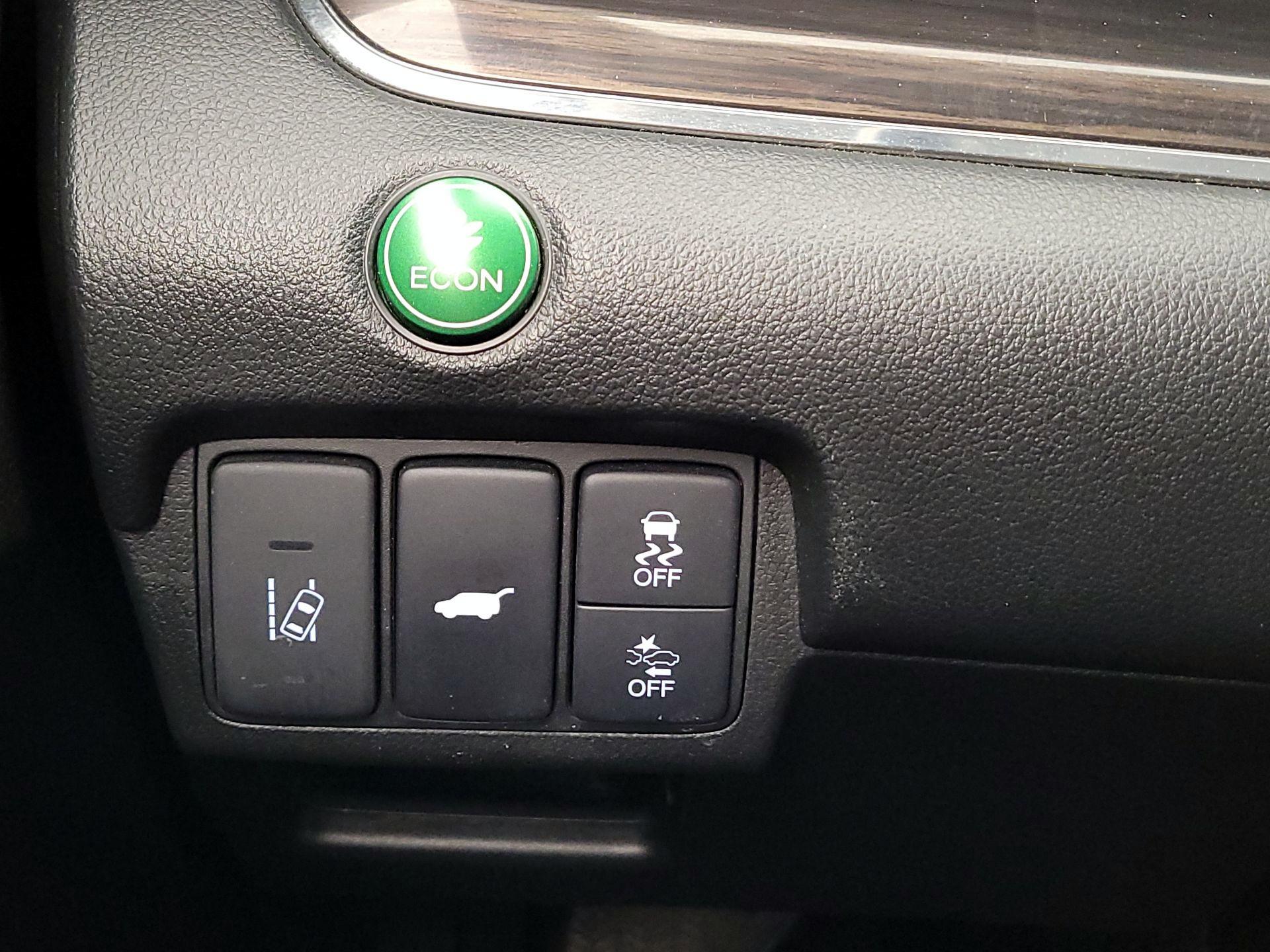 Thumbnail: 2016 Honda CR-V - 13