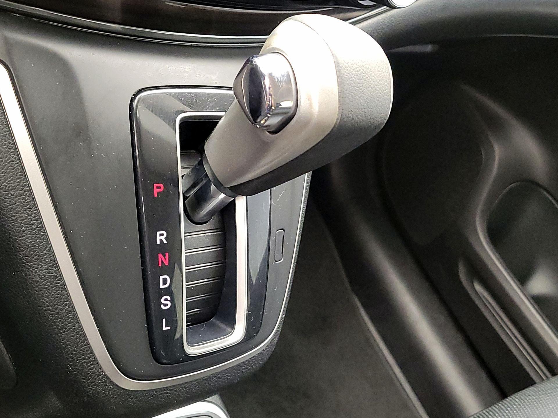 Thumbnail: 2016 Honda CR-V - 17