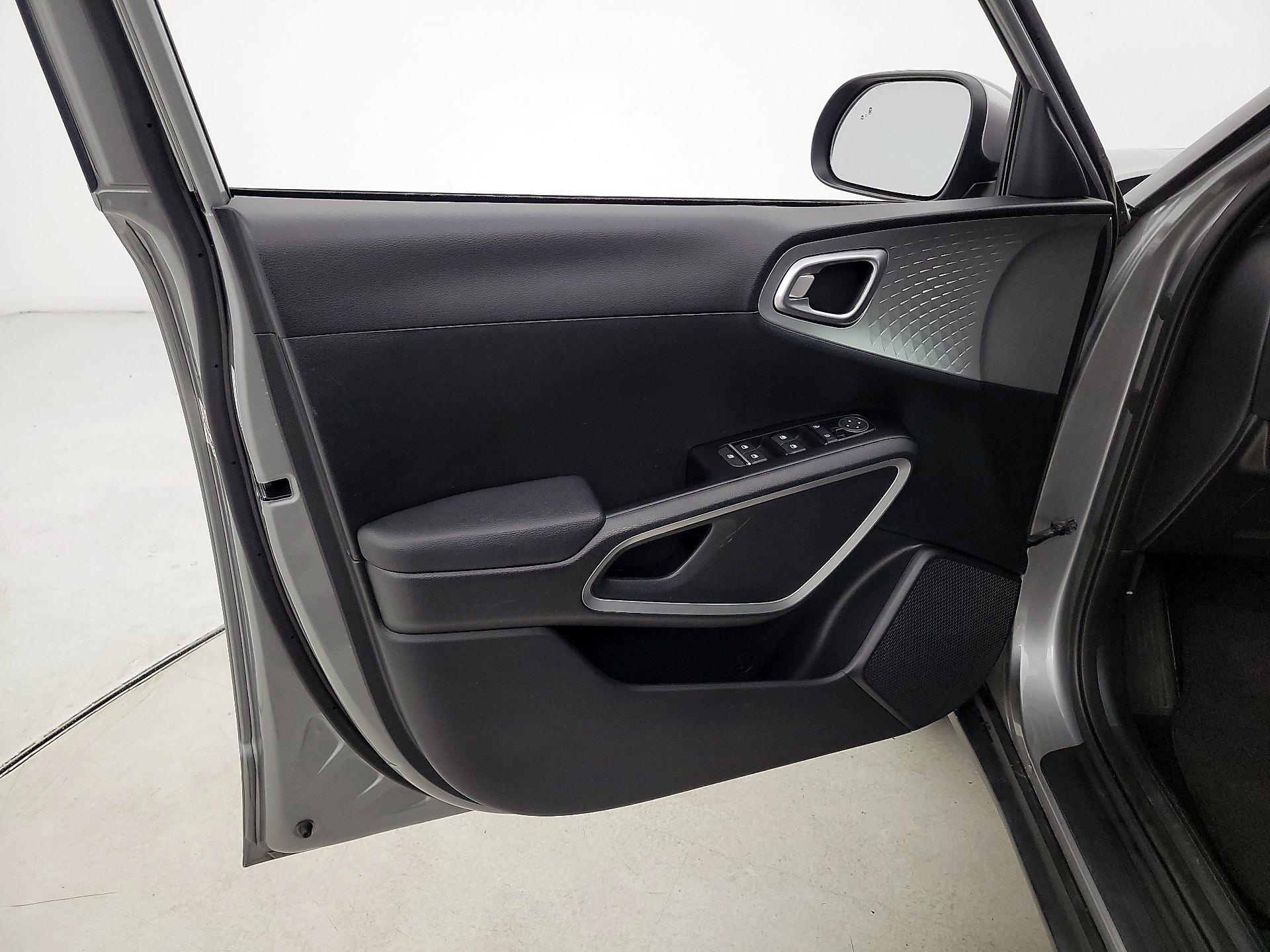 Thumbnail: 2023 Kia Soul - 12