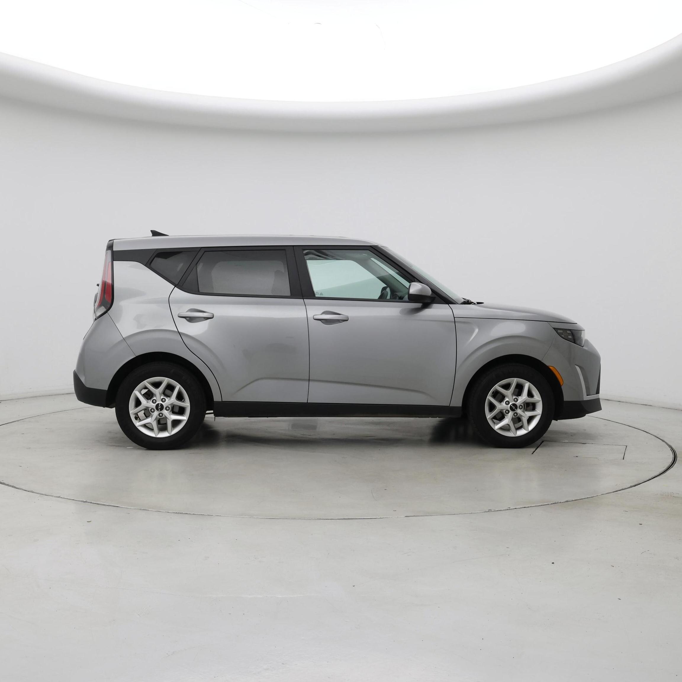 Thumbnail: 2023 Kia Soul - 7