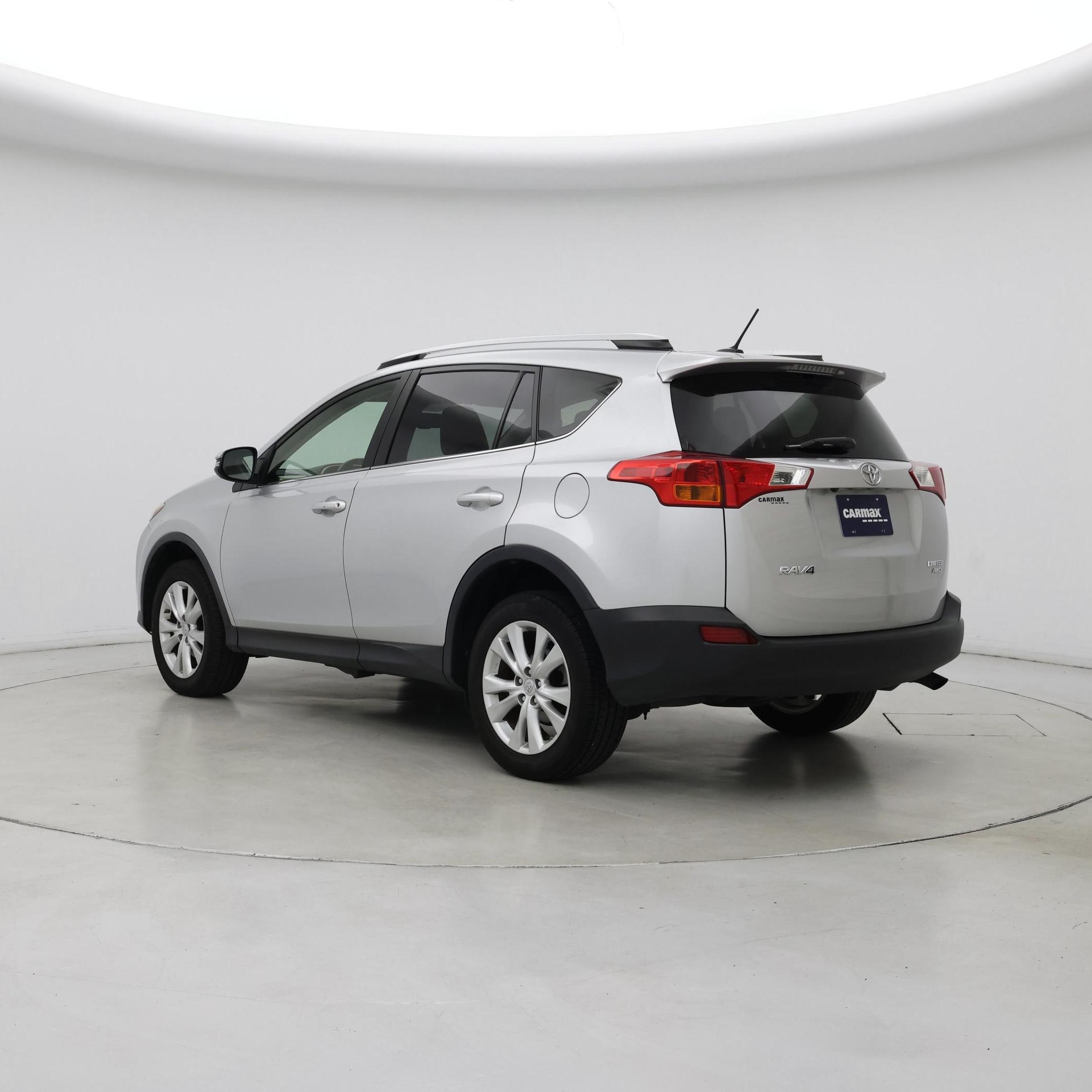 Thumbnail: 2015 Toyota RAV4 - 2