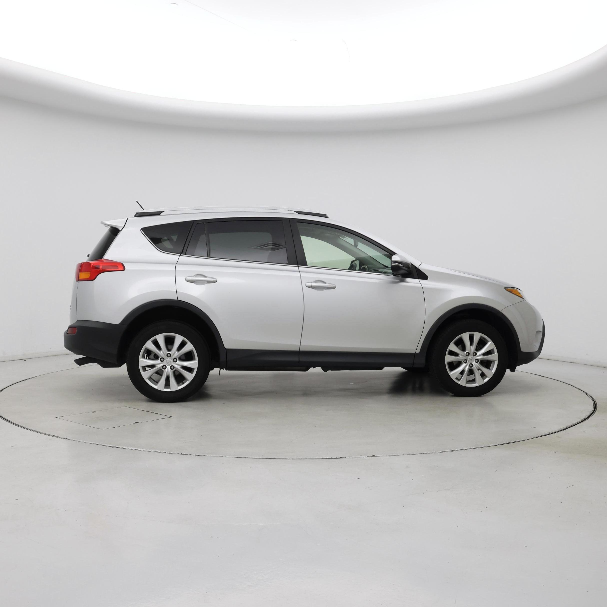 Thumbnail: 2015 Toyota RAV4 - 7