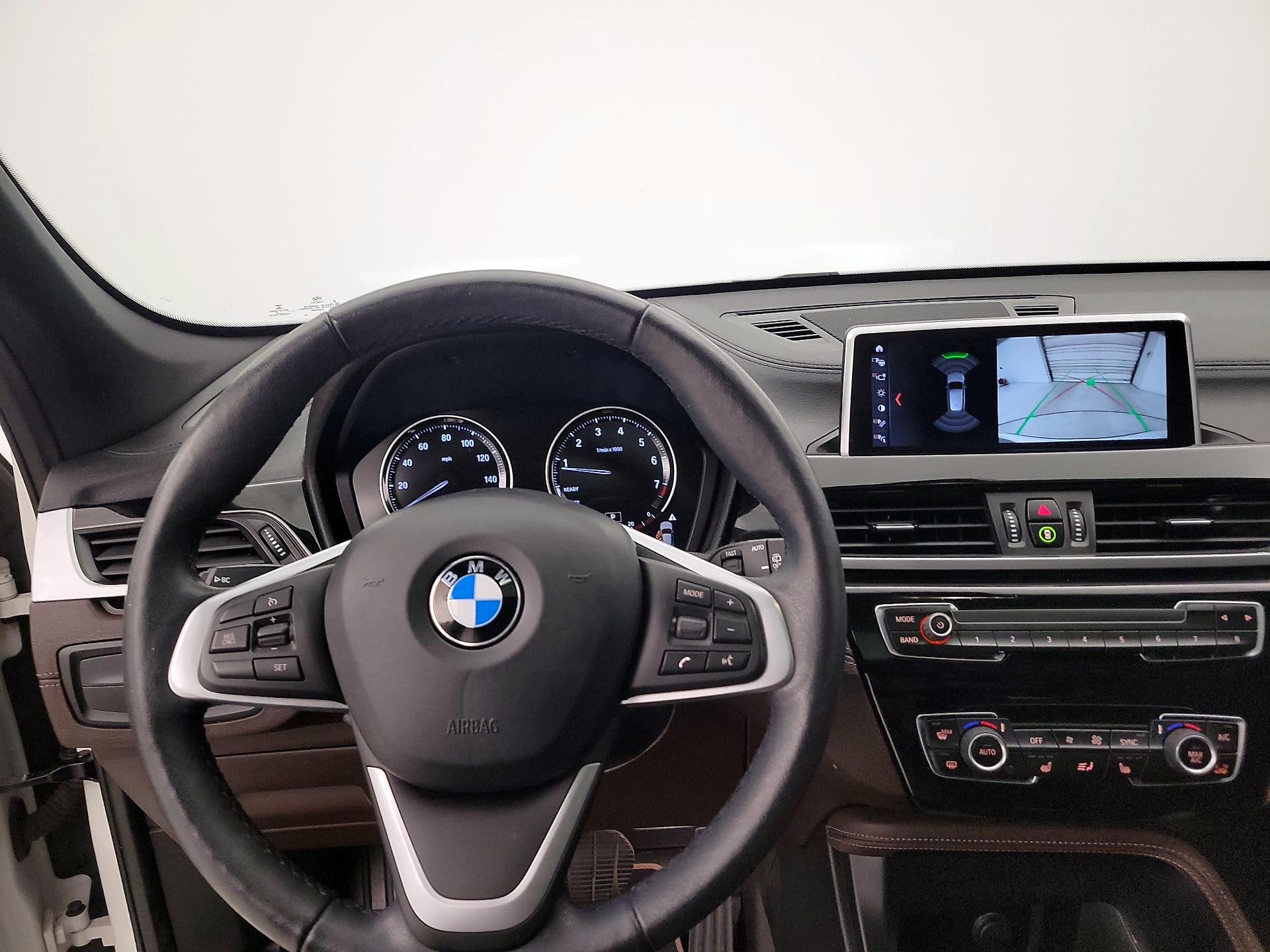 Thumbnail: 2021 BMW X1 - 10