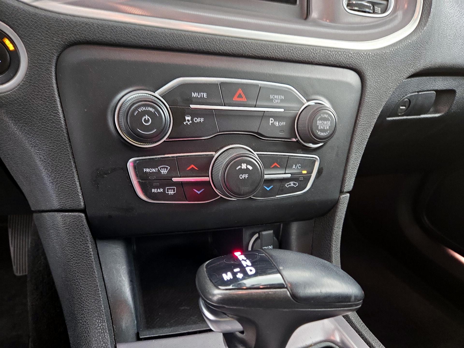 Thumbnail: 2022 Dodge Charger - 16