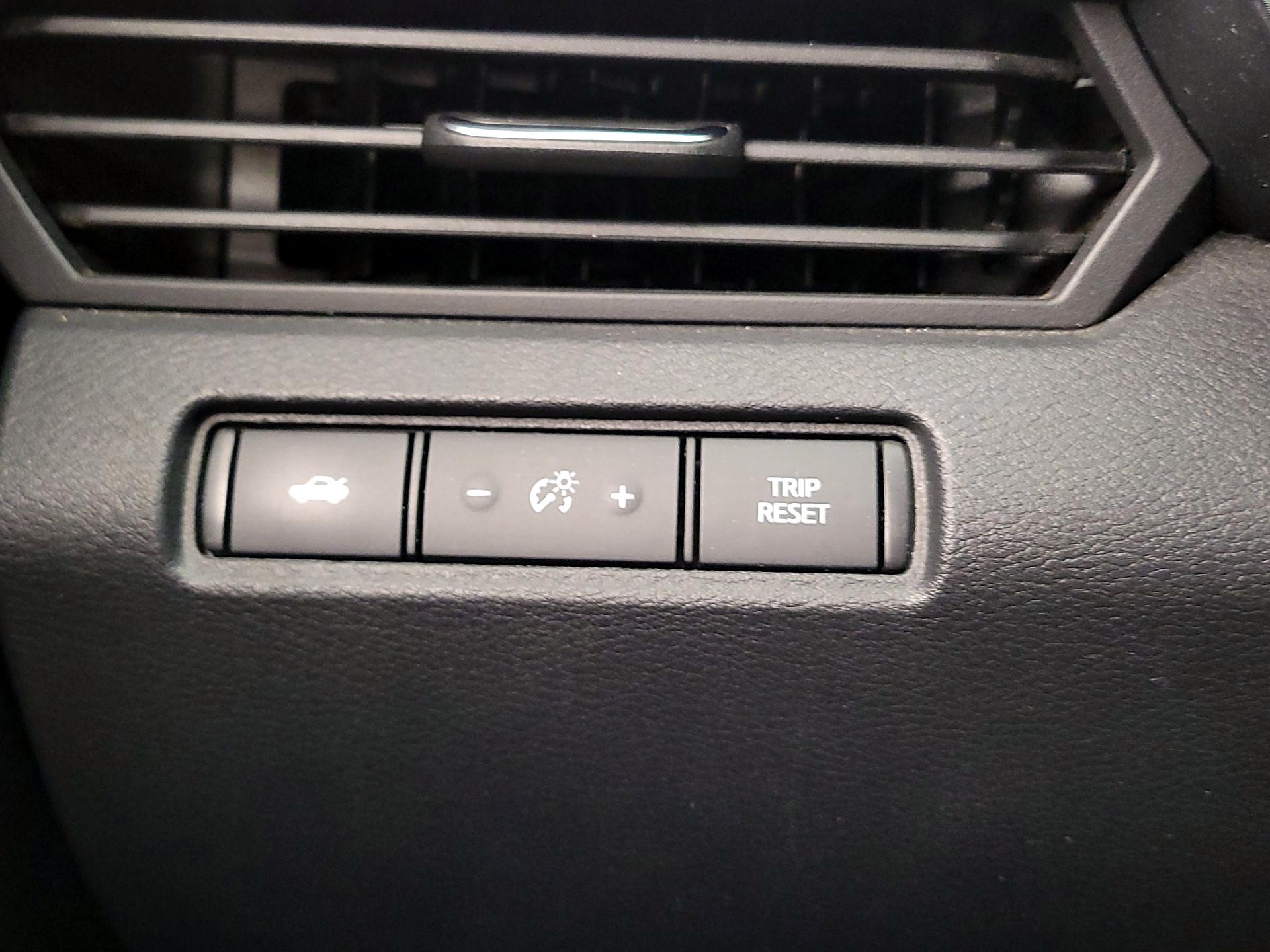 Thumbnail: 2021 Nissan Altima - 13