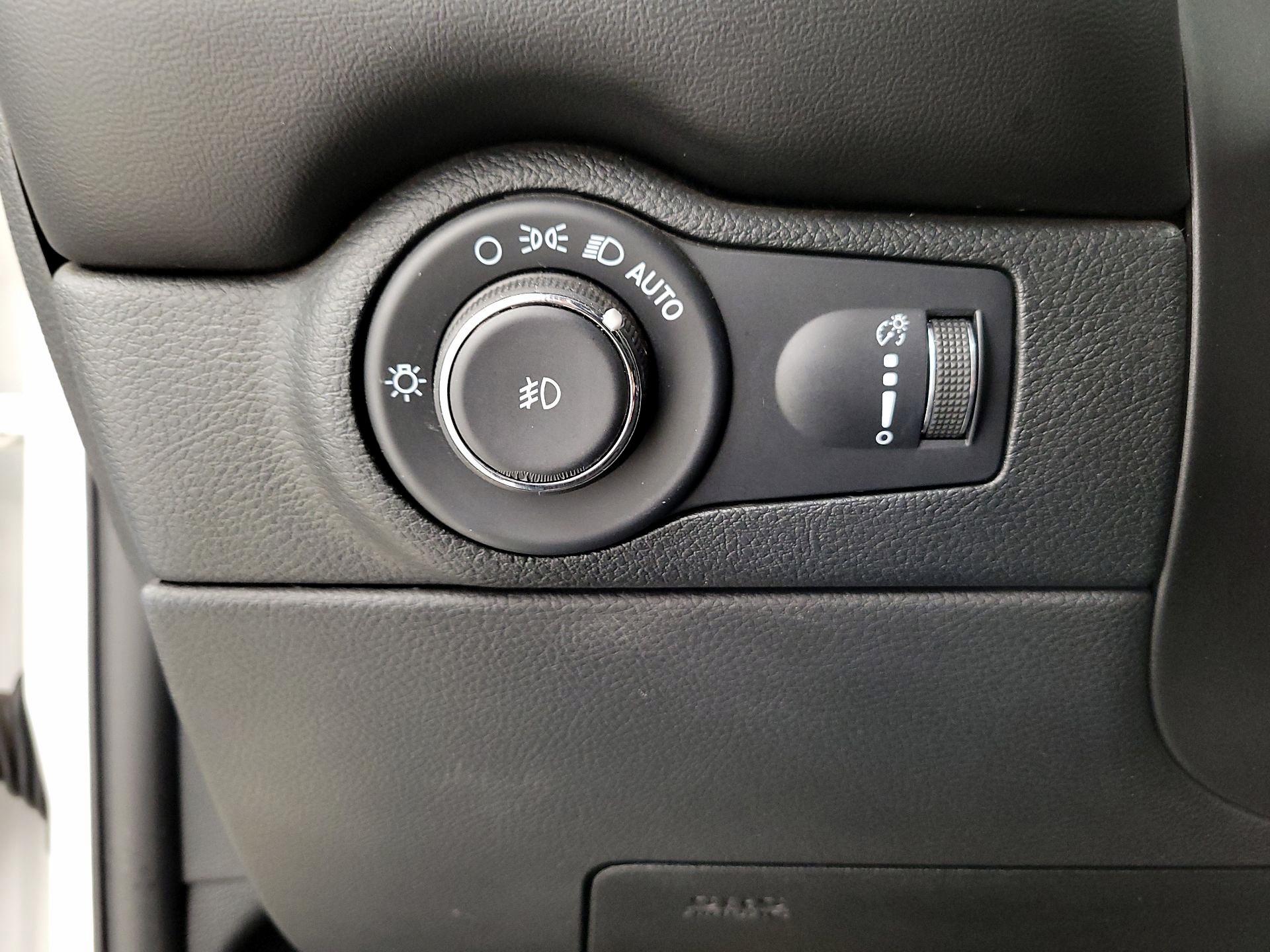 Thumbnail: 2023 Dodge Durango - 13