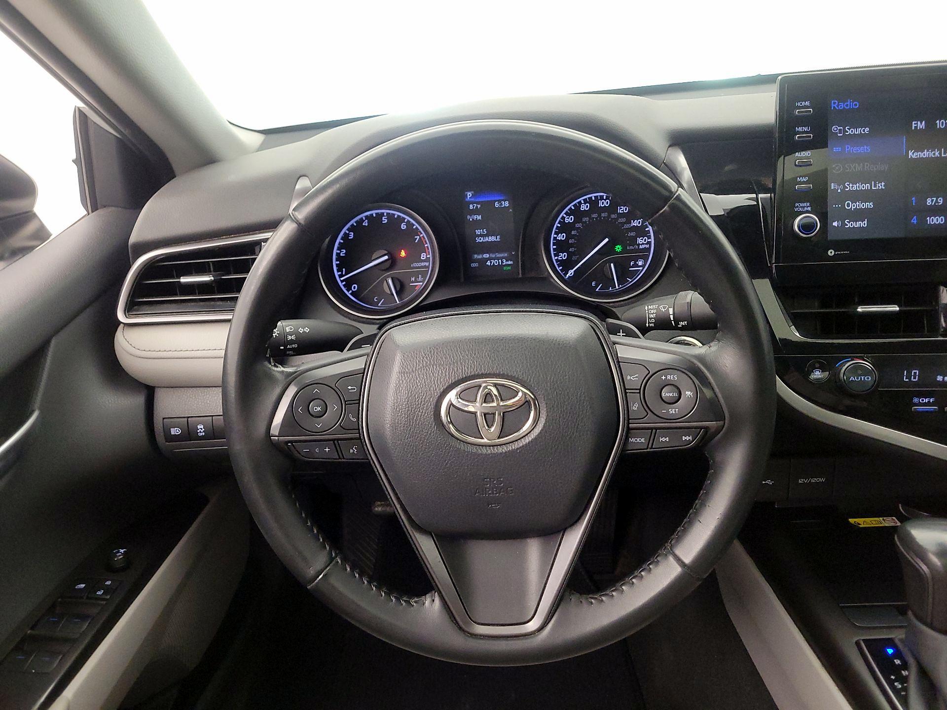 Thumbnail: 2023 Toyota Camry - 10