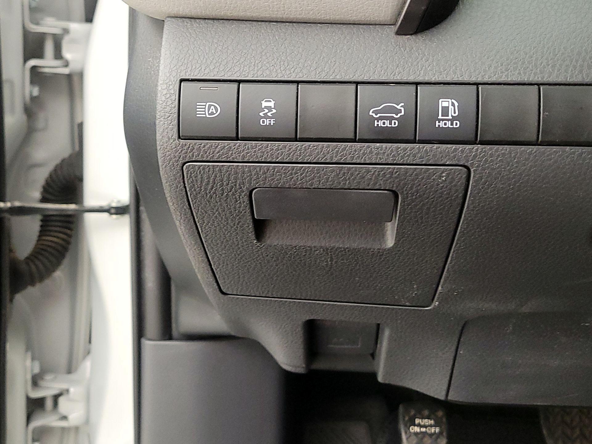 Thumbnail: 2023 Toyota Camry - 13