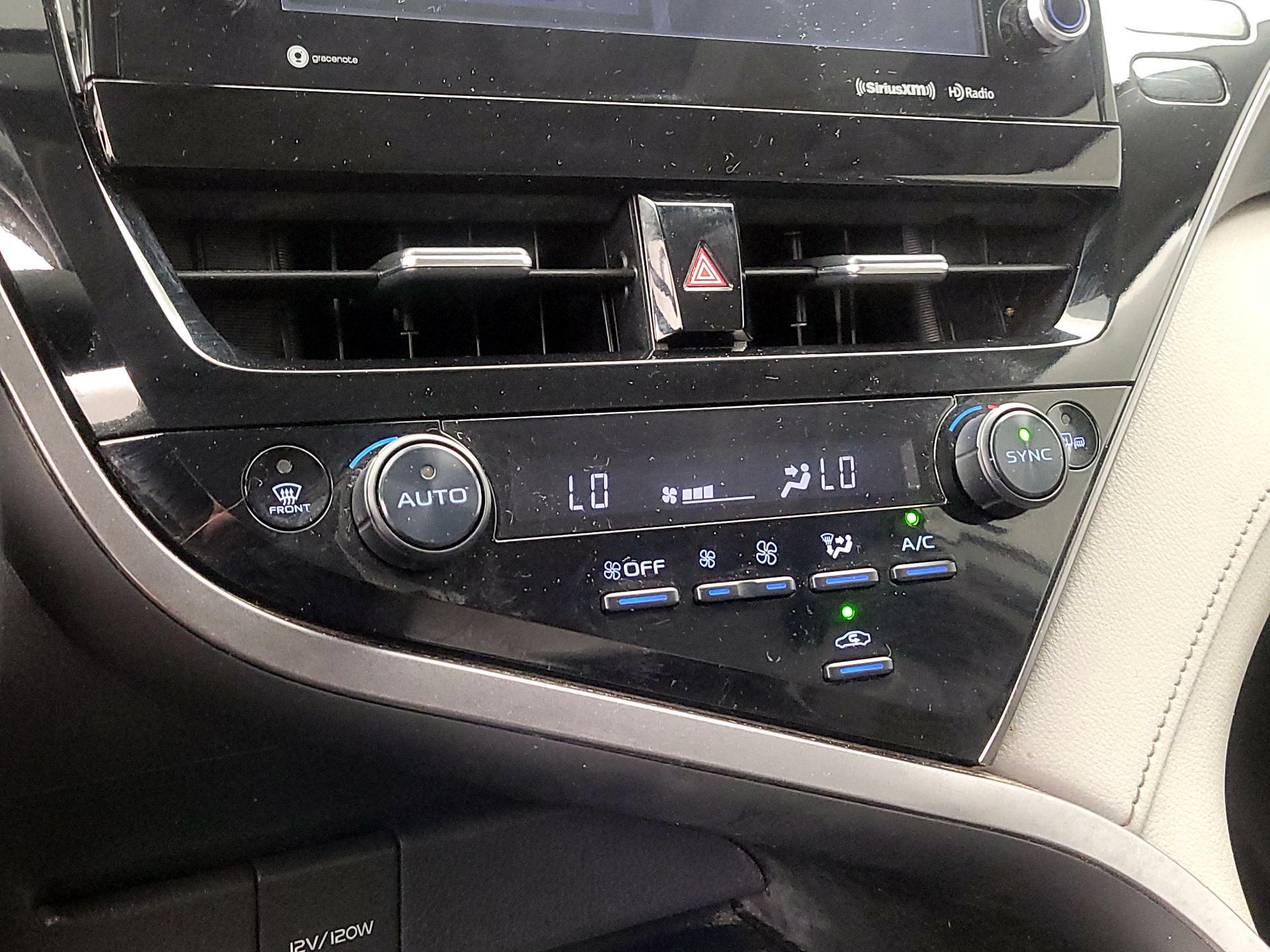 Thumbnail: 2023 Toyota Camry - 16