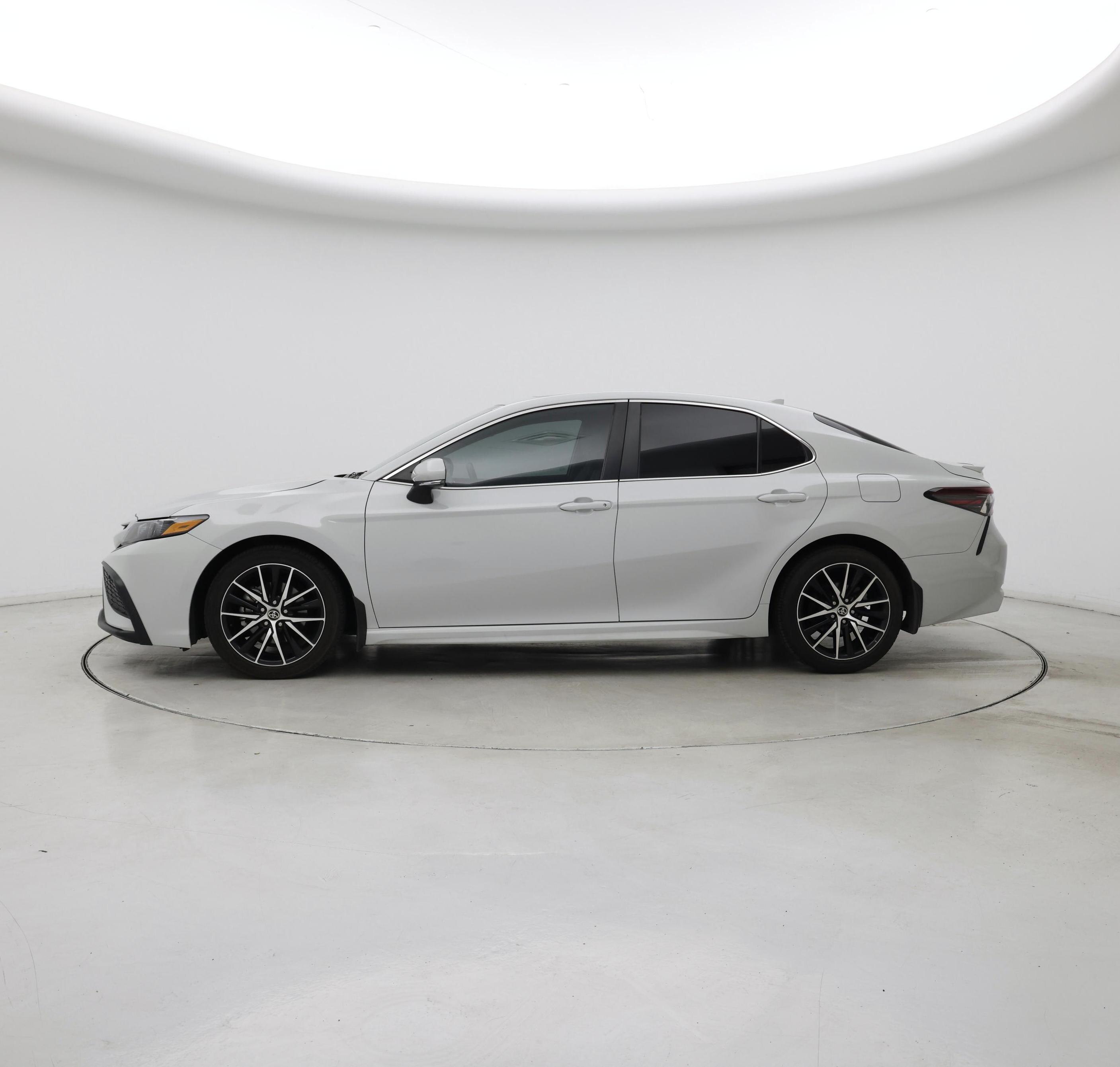 Thumbnail: 2023 Toyota Camry - 3