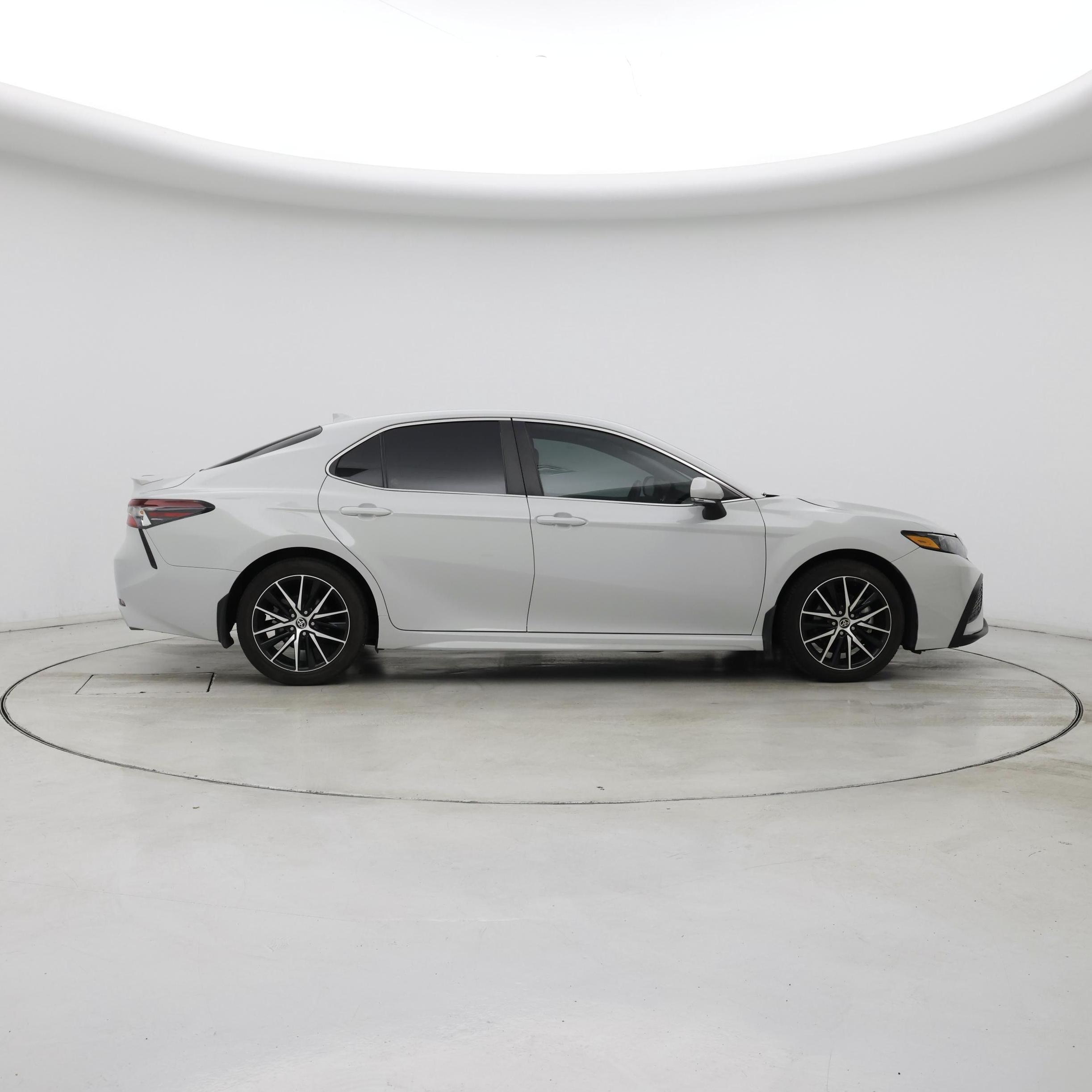 Thumbnail: 2023 Toyota Camry - 7