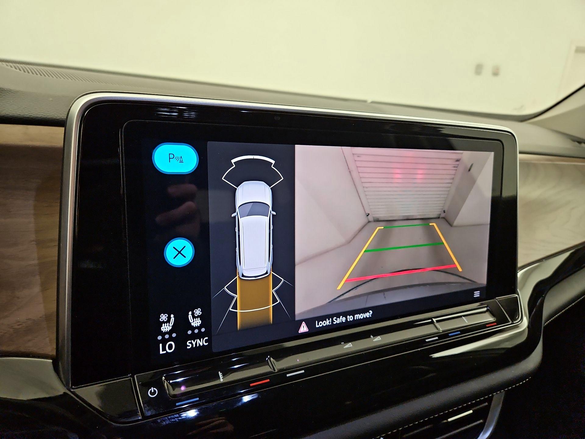 Thumbnail: 2024 Volkswagen Atlas - 14