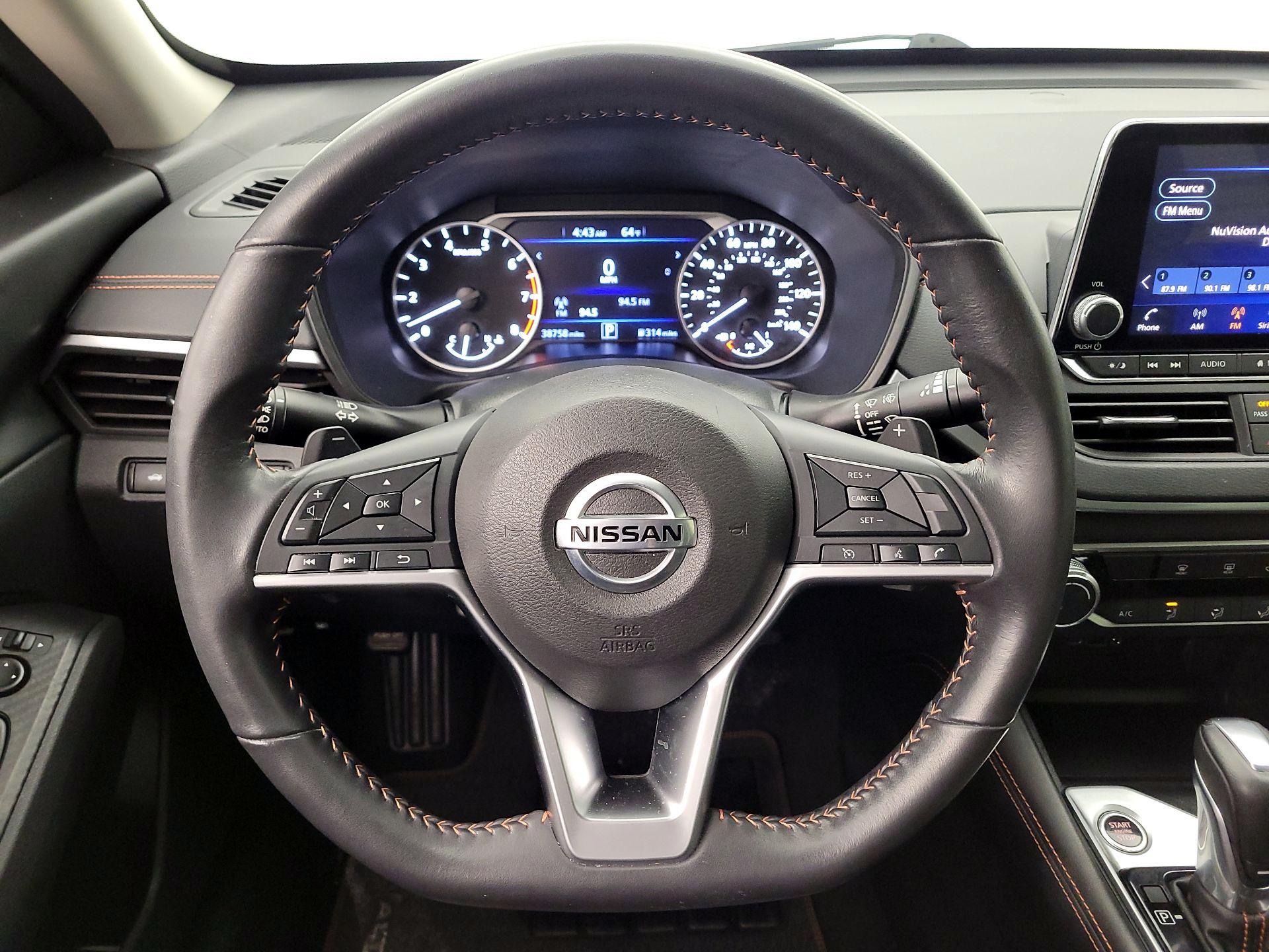 Thumbnail: 2022 Nissan Altima - 10