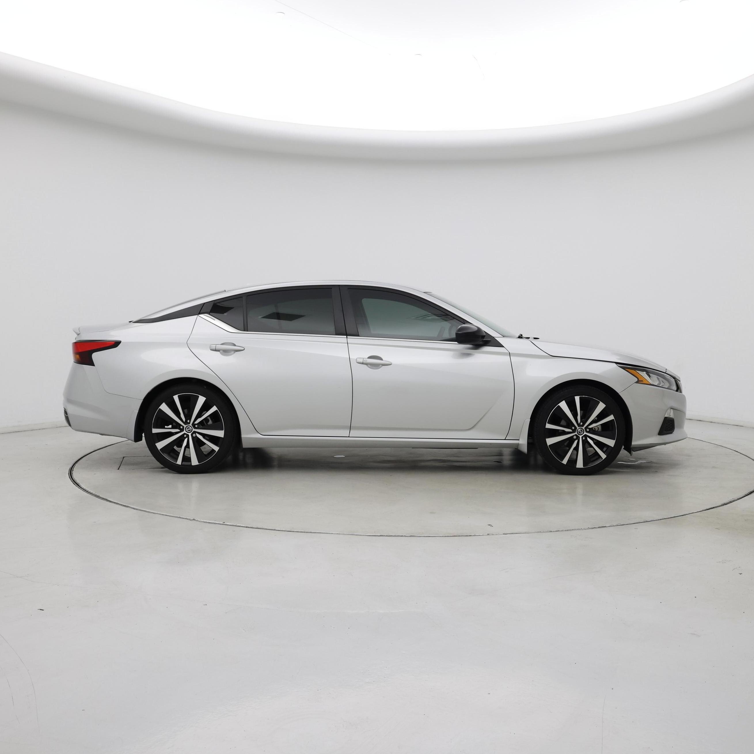 Thumbnail: 2022 Nissan Altima - 7