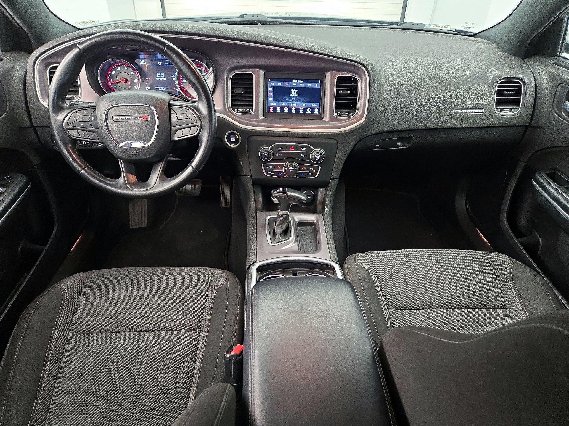 Thumbnail: 2022 Dodge Charger - 9