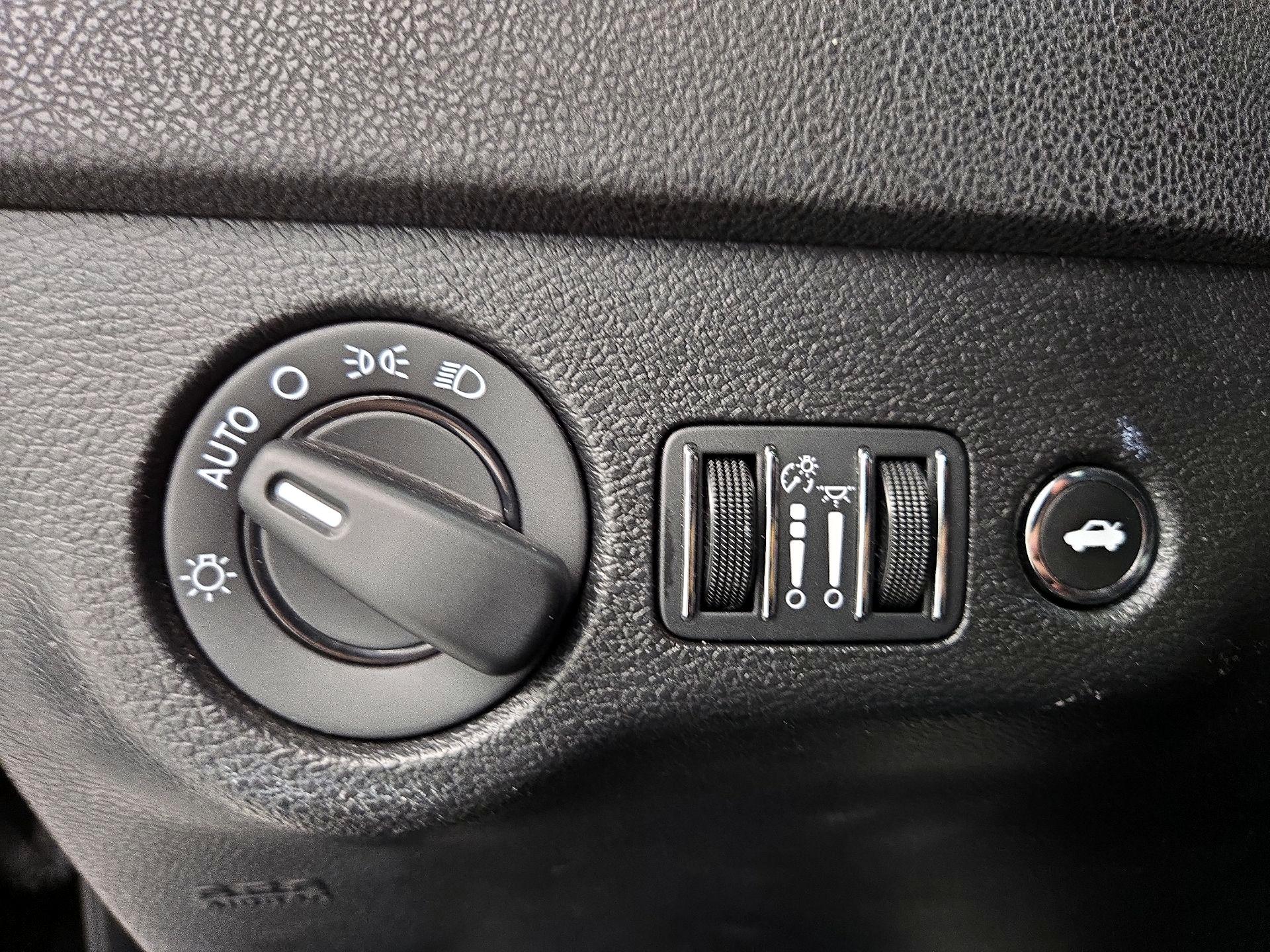 Thumbnail: 2022 Dodge Charger - 13