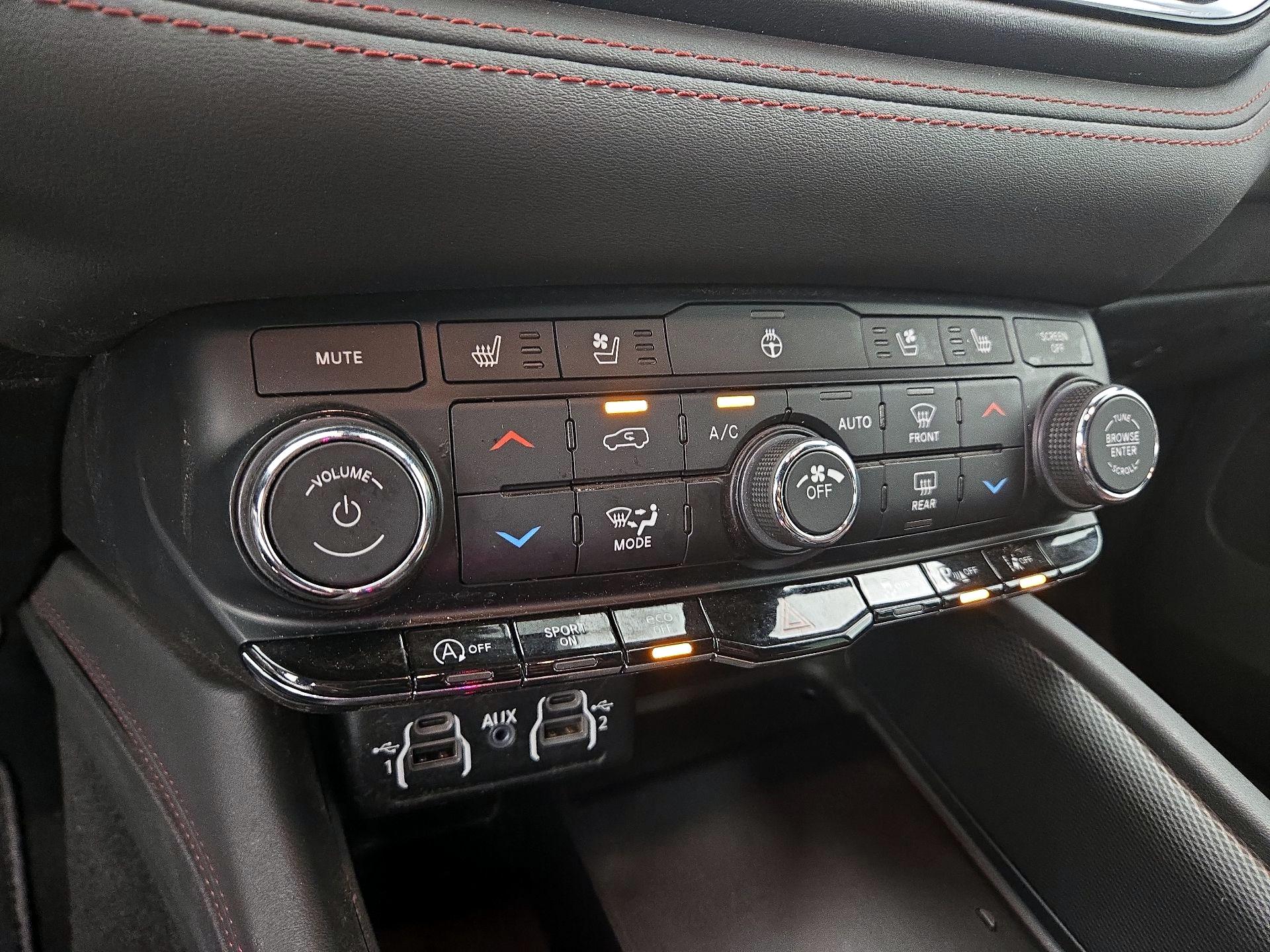 Thumbnail: 2023 Dodge Durango - 17