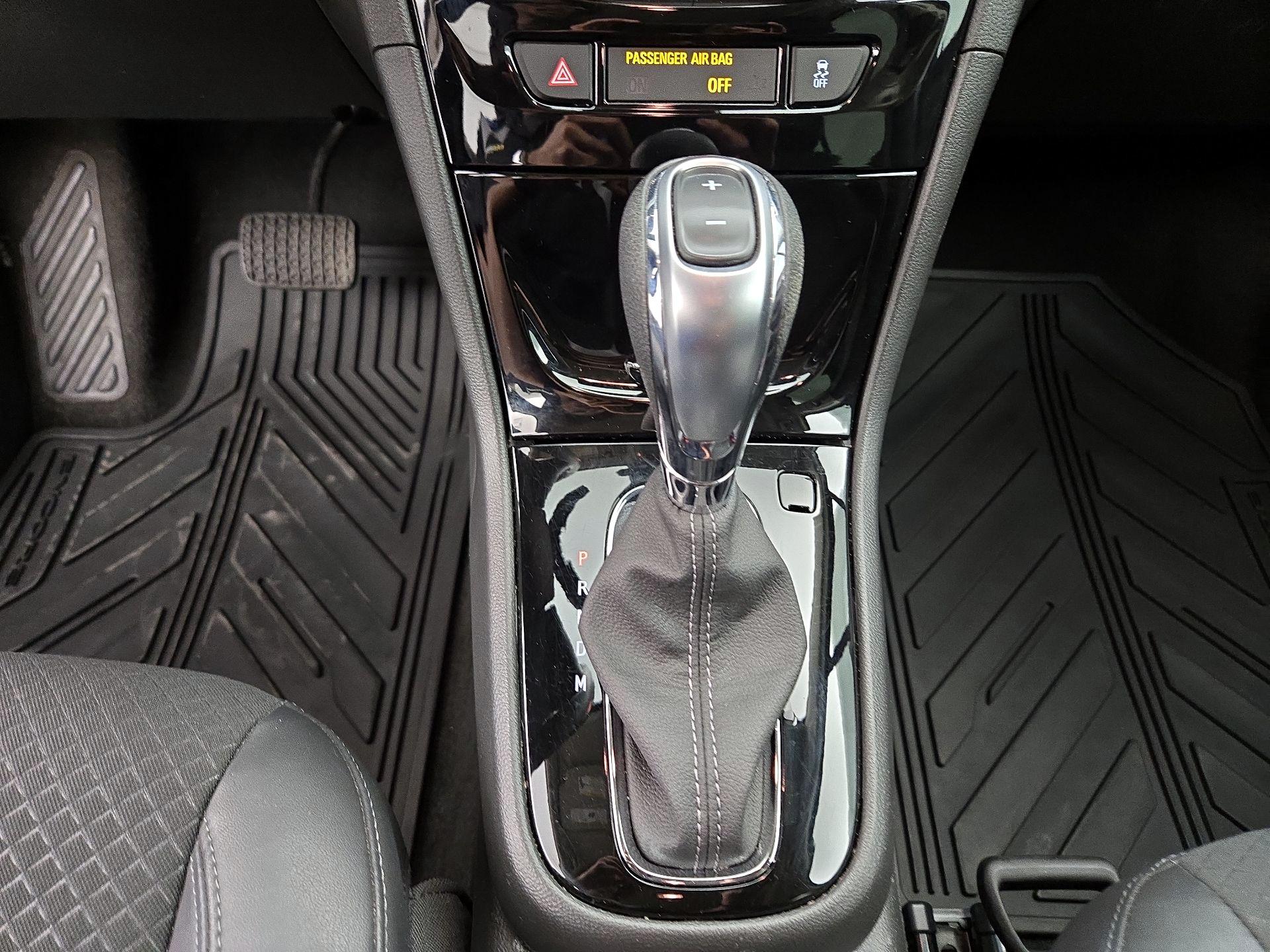 Thumbnail: 2022 Buick Encore - 17