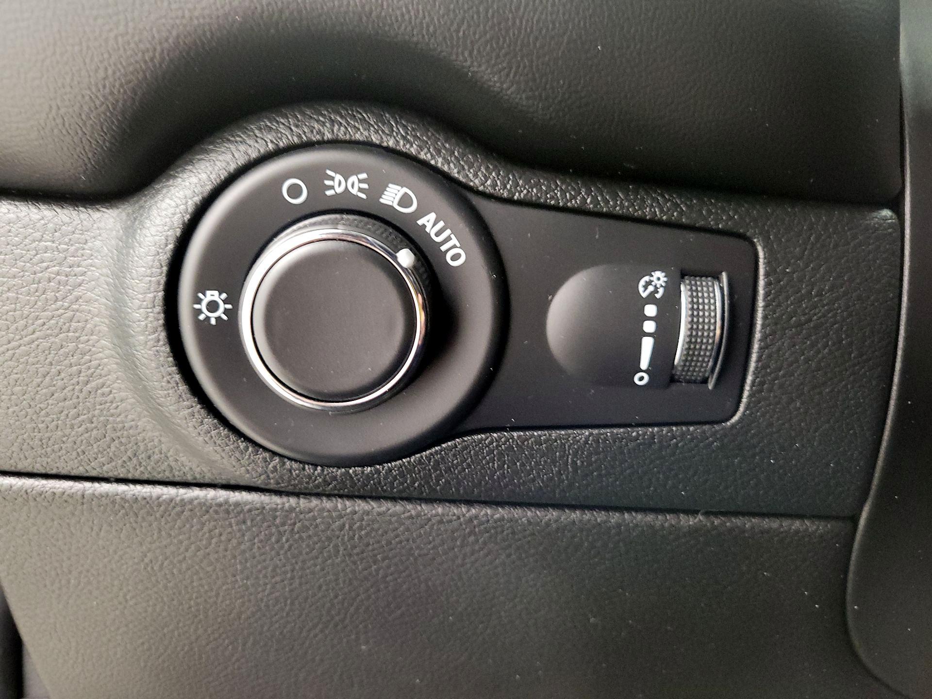 Thumbnail: 2023 Dodge Durango - 13