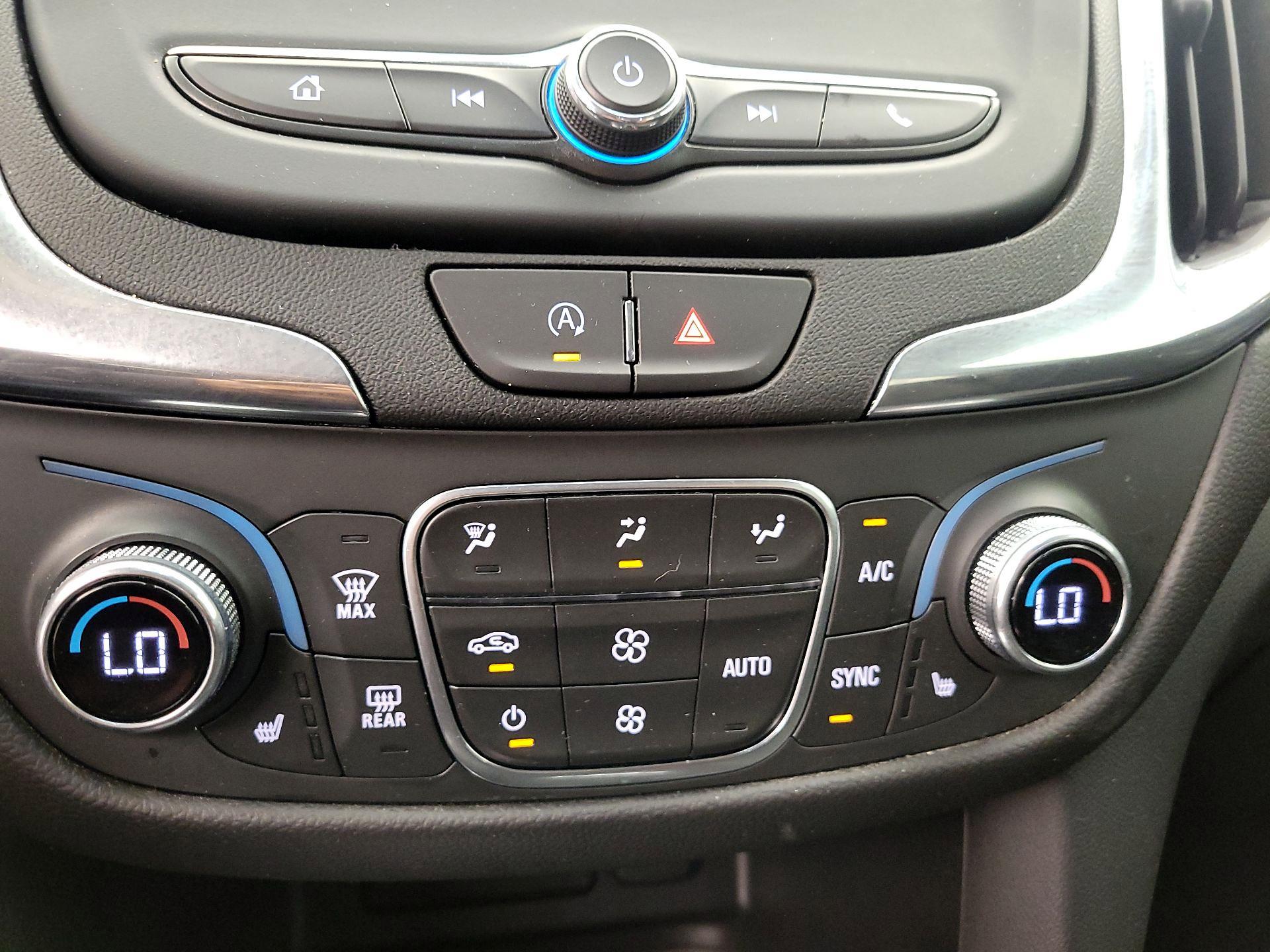 Thumbnail: 2022 Chevrolet Equinox - 16