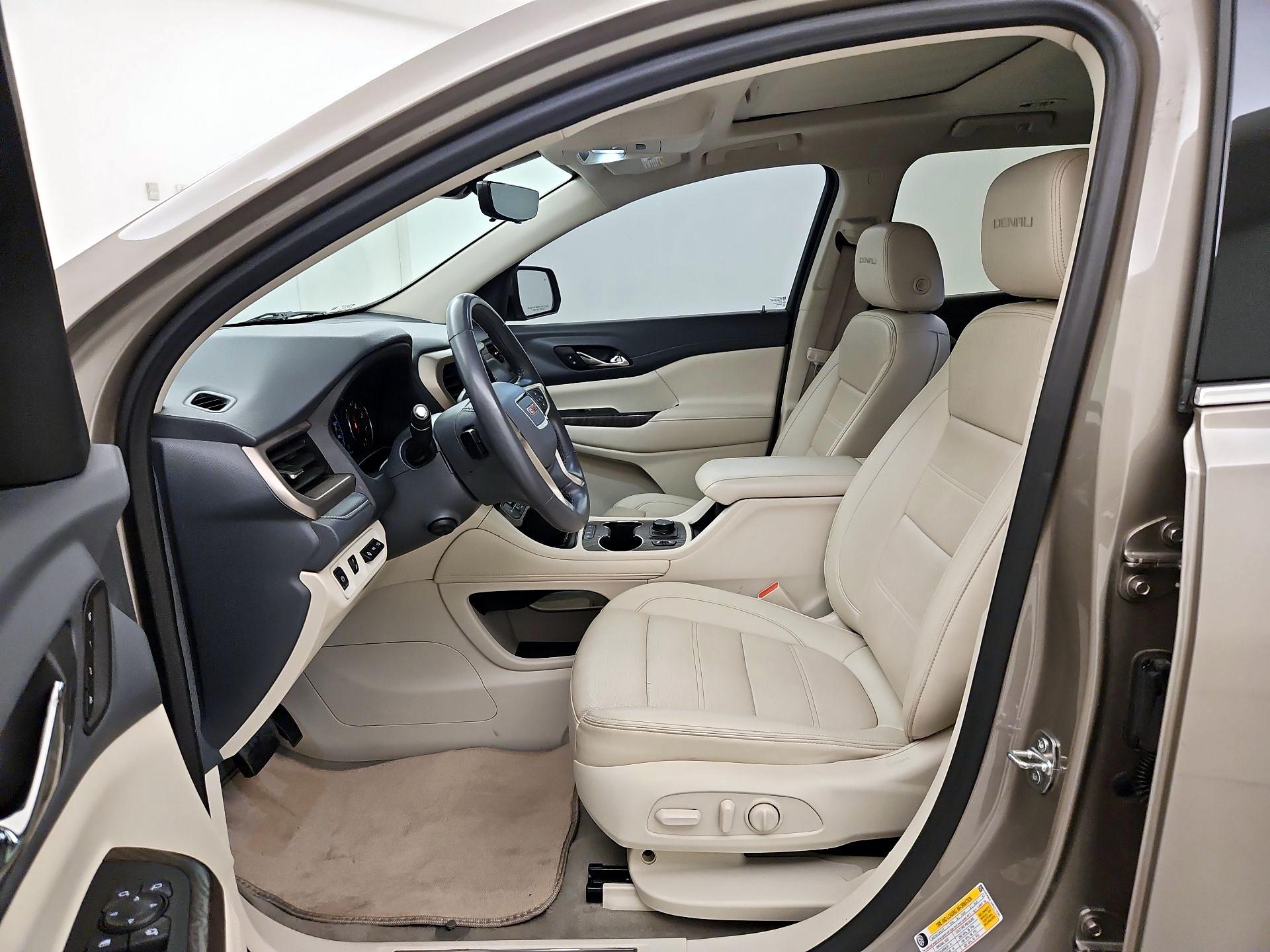 Thumbnail: 2022 GMC Acadia - 11