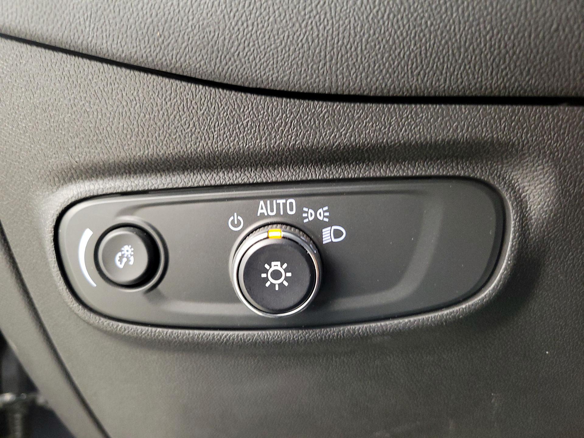 Thumbnail: 2023 Chevrolet Equinox - 13