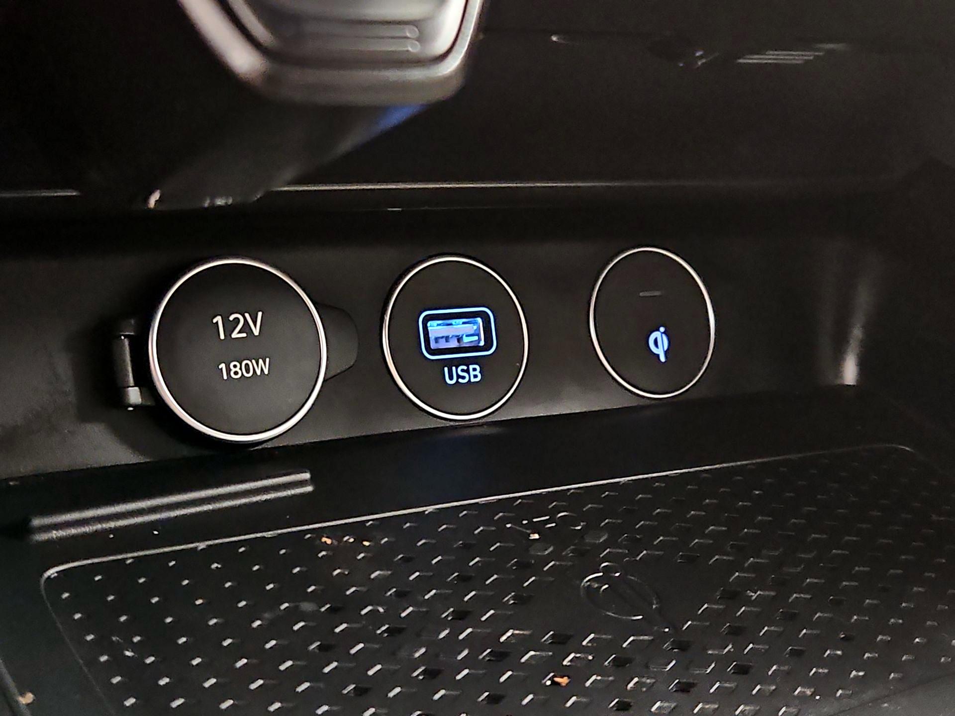 Thumbnail: 2023 Genesis G70 - 19