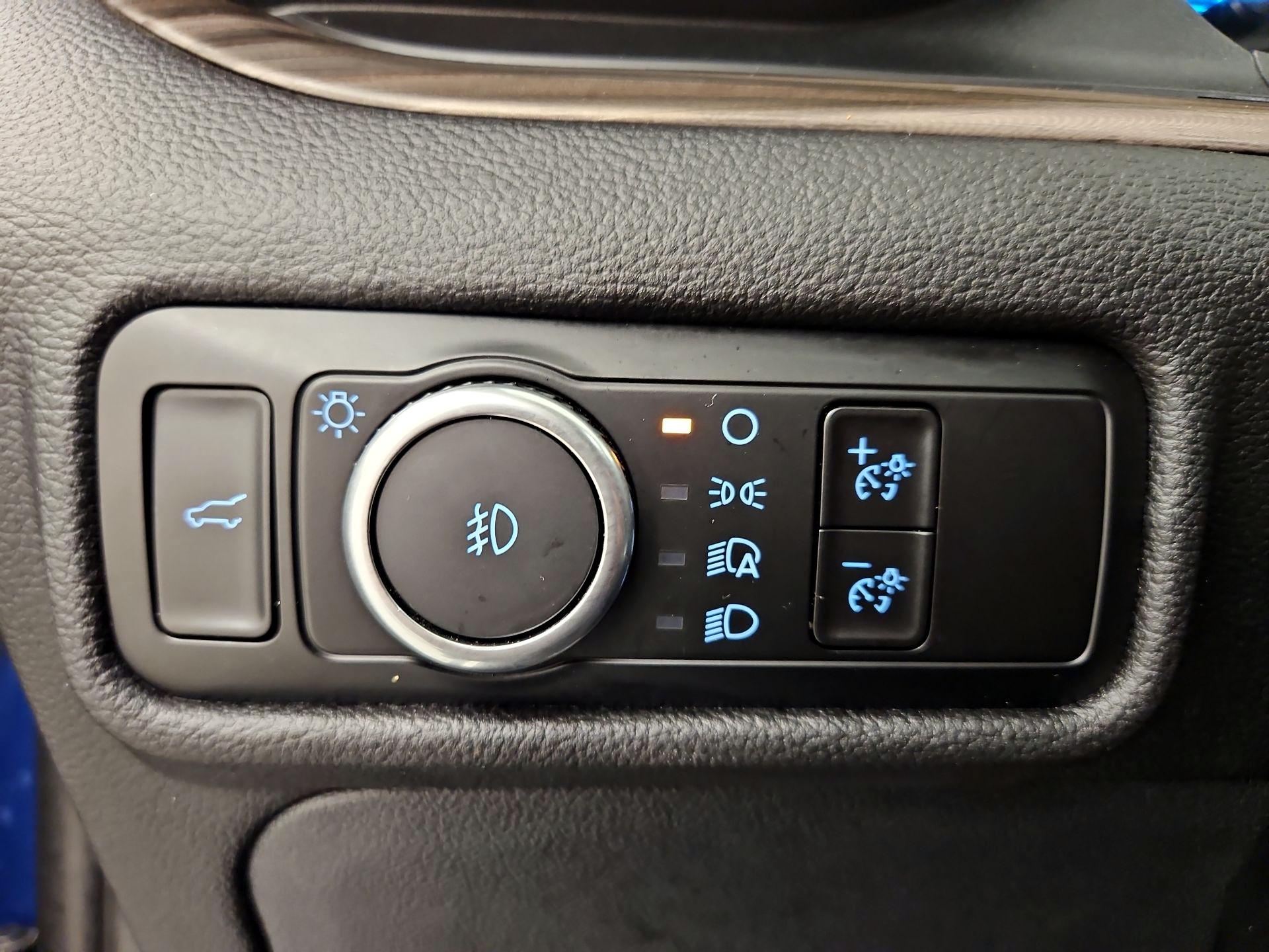 Thumbnail: 2023 Ford Explorer - 13