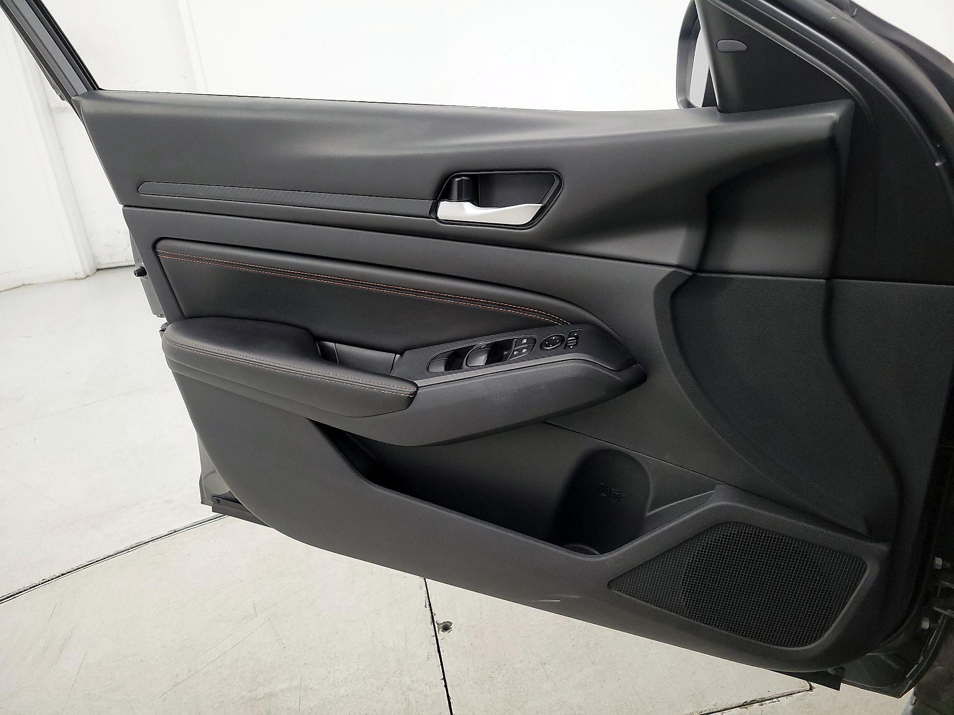 Thumbnail: 2021 Nissan Altima - 12