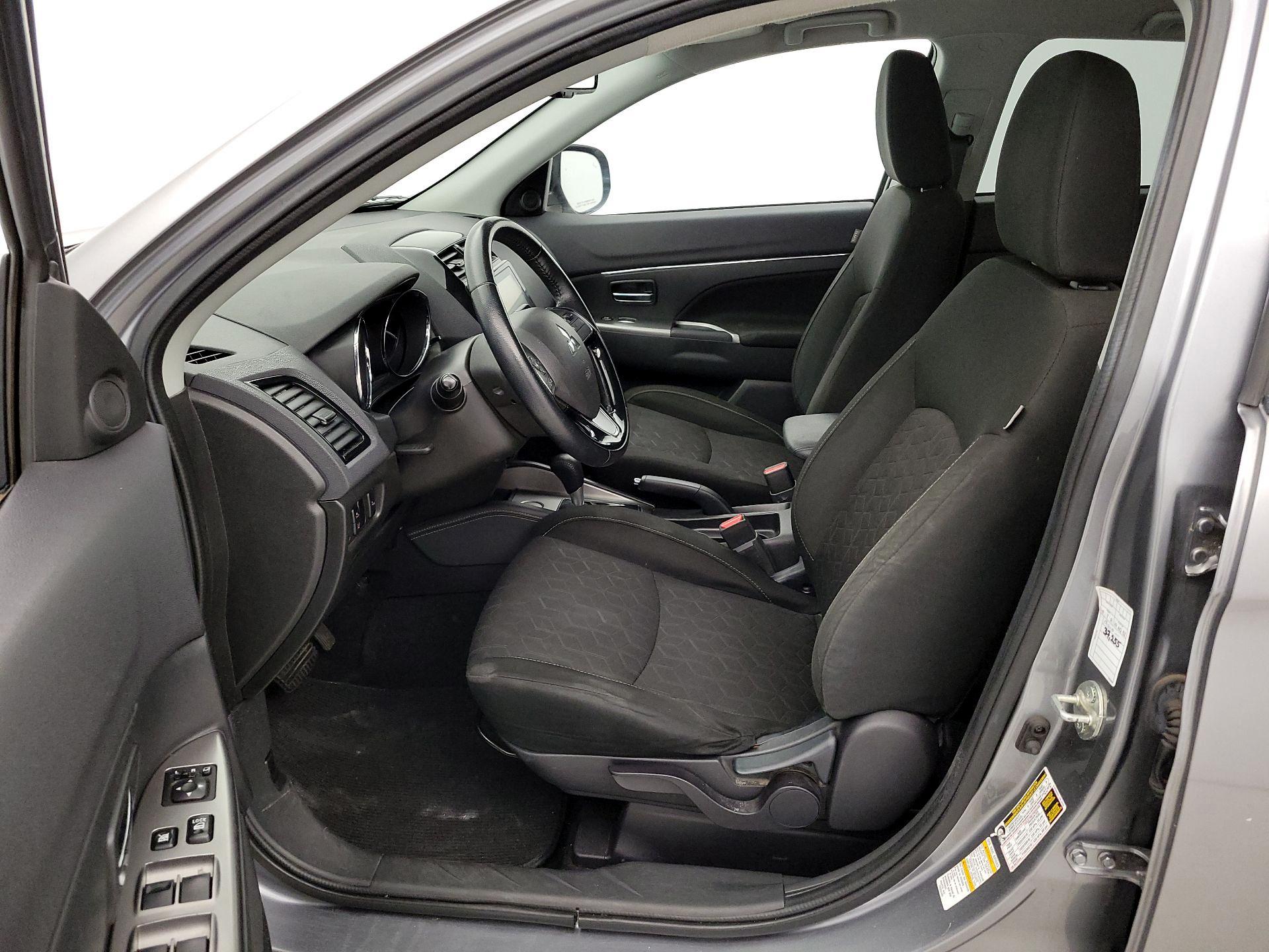 Thumbnail: 2021 Mitsubishi Outlander Sport - 11