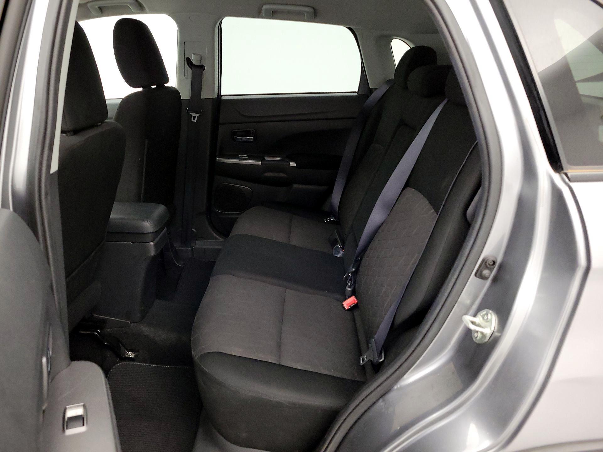 Thumbnail: 2021 Mitsubishi Outlander Sport - 19