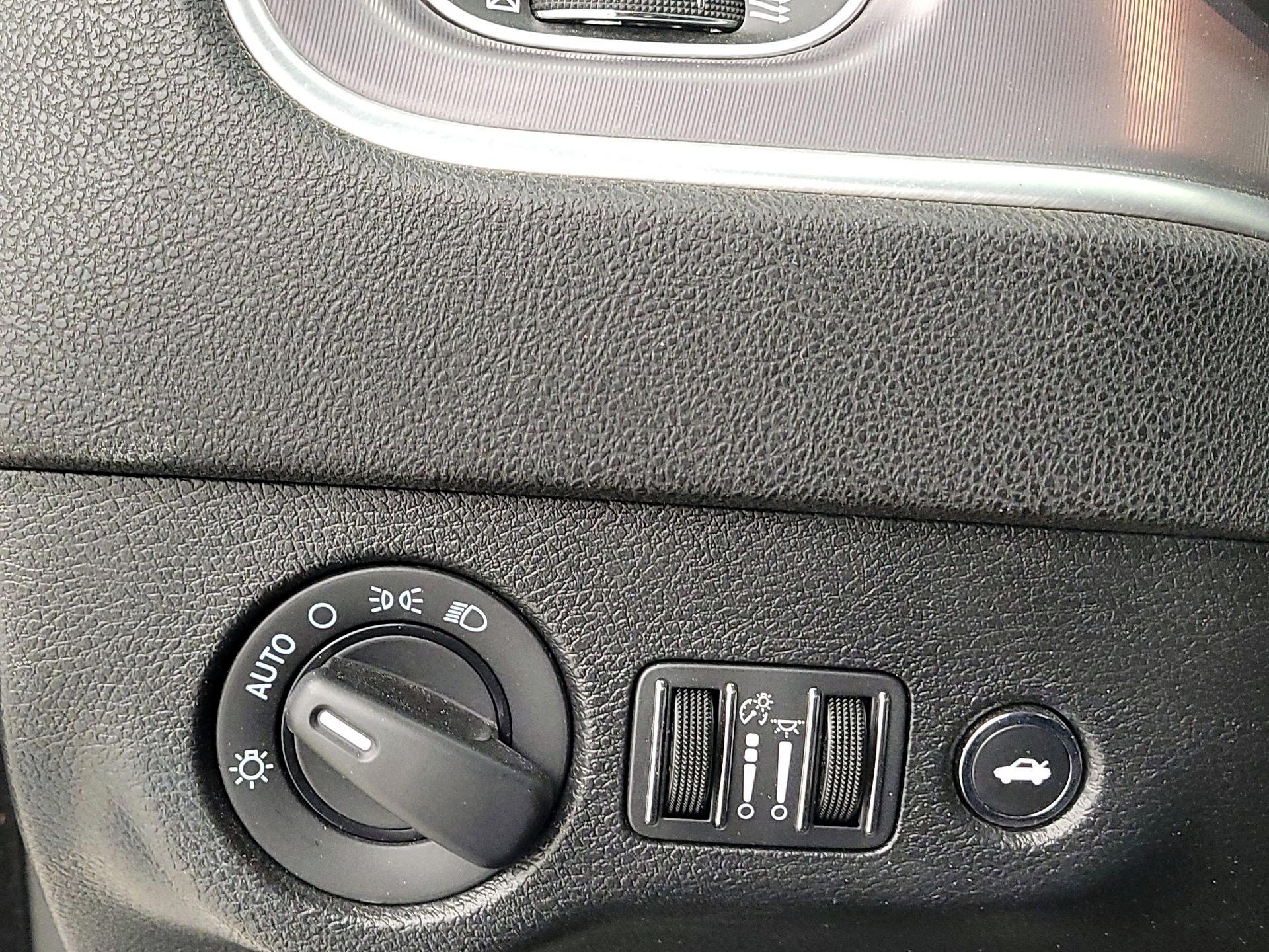 Thumbnail: 2022 Dodge Charger - 13