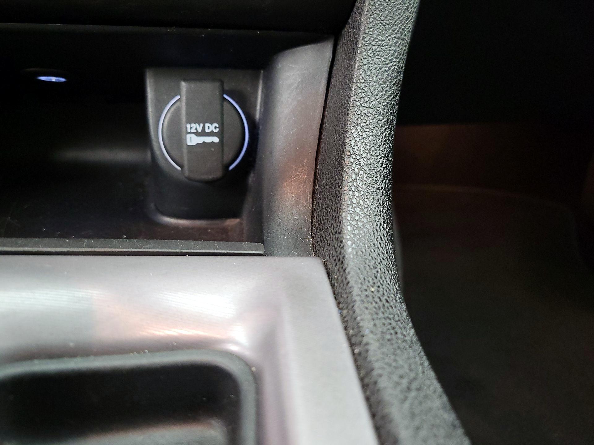 Thumbnail: 2022 Dodge Charger - 18