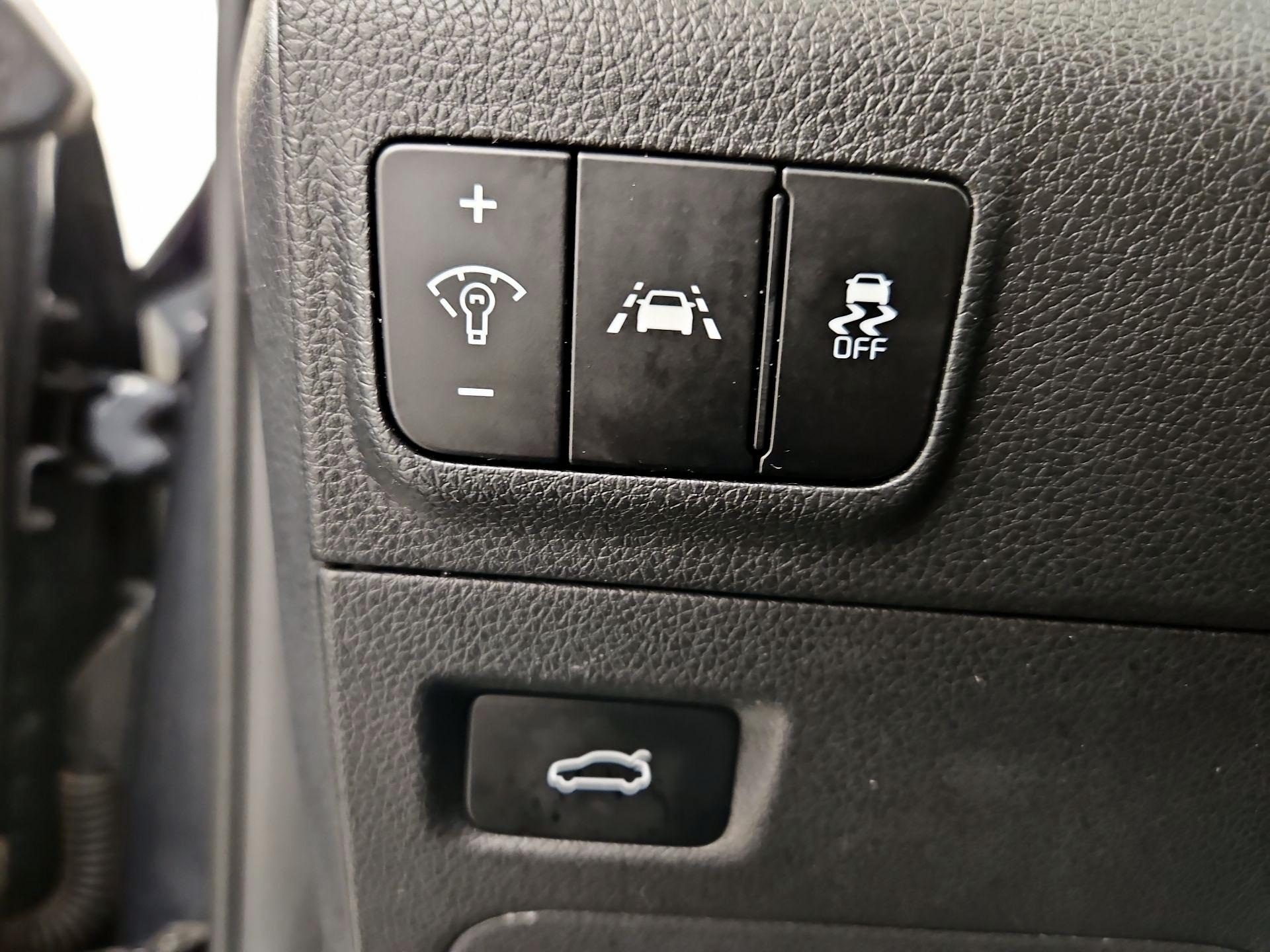 Thumbnail: 2022 Kia K5 - 13