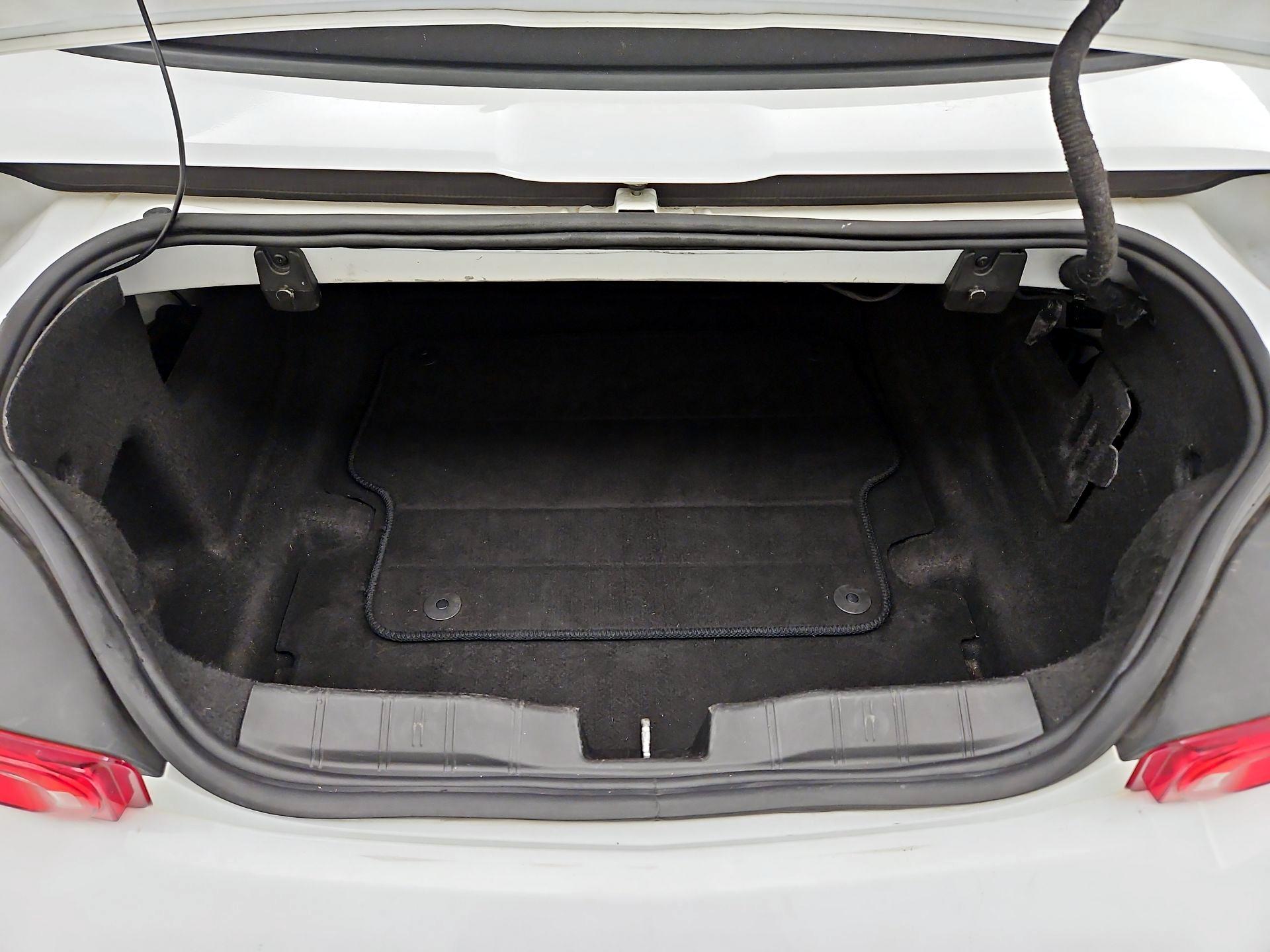 Thumbnail: 2020 Chevrolet Camaro - 18