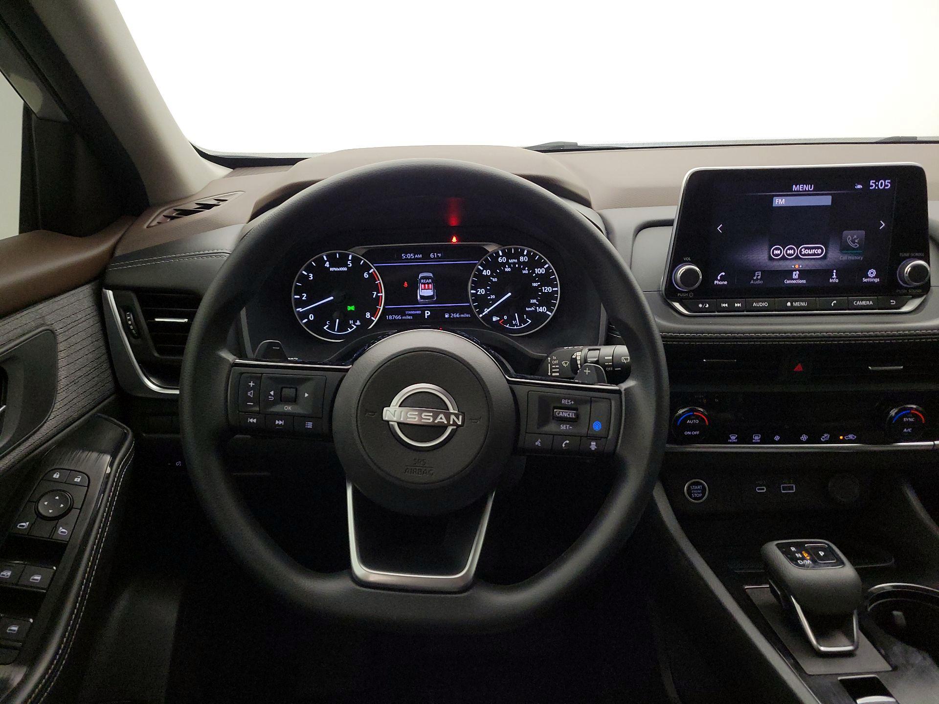 Thumbnail: 2023 Nissan Rogue - 10