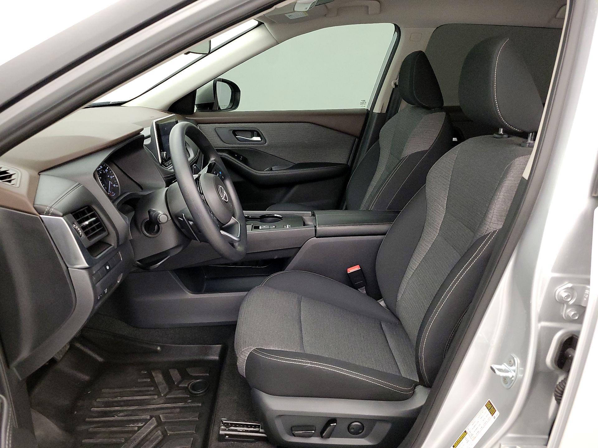 Thumbnail: 2023 Nissan Rogue - 11