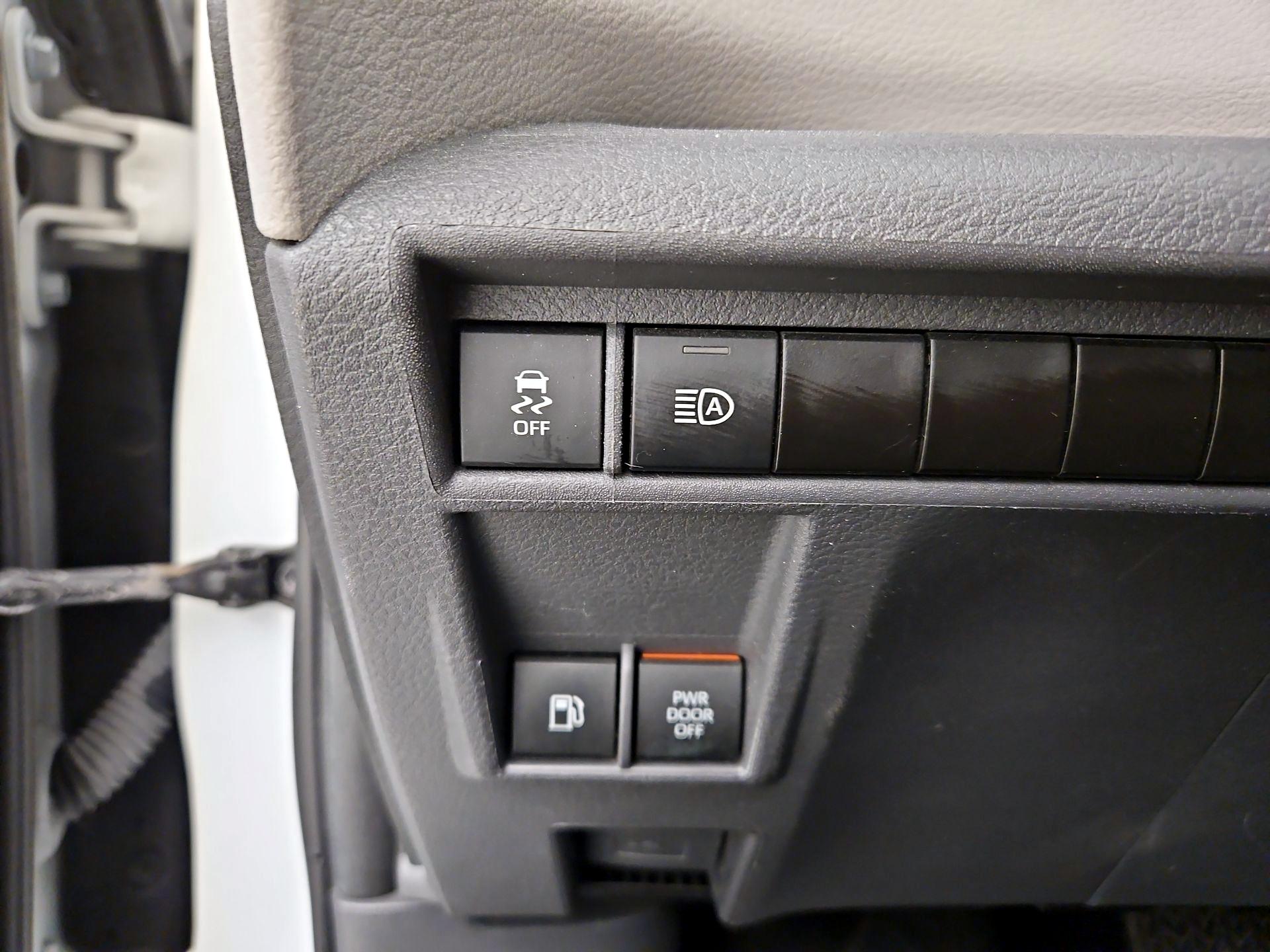 Thumbnail: 2024 Toyota Sienna - 13