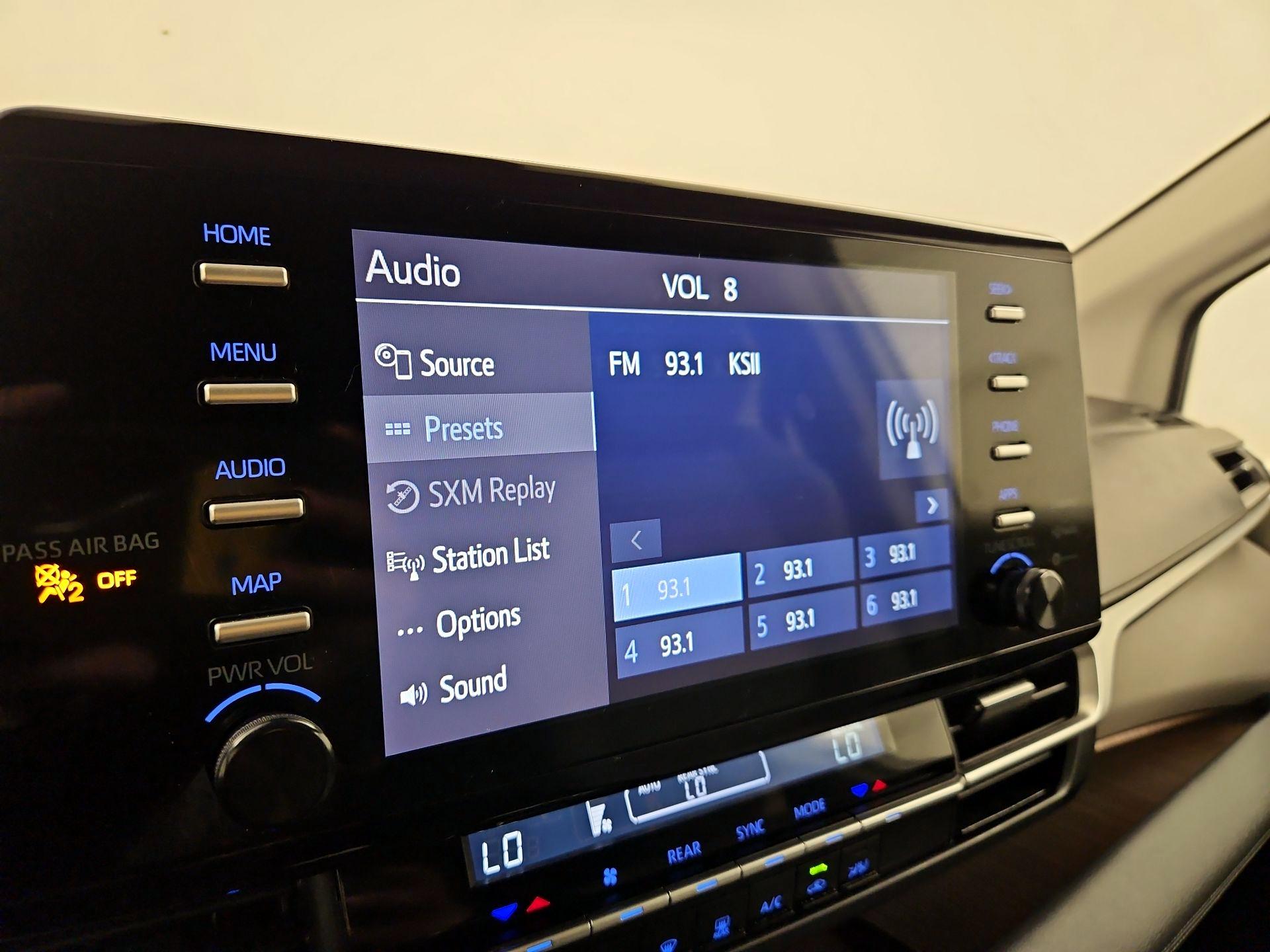 Thumbnail: 2024 Toyota Sienna - 15