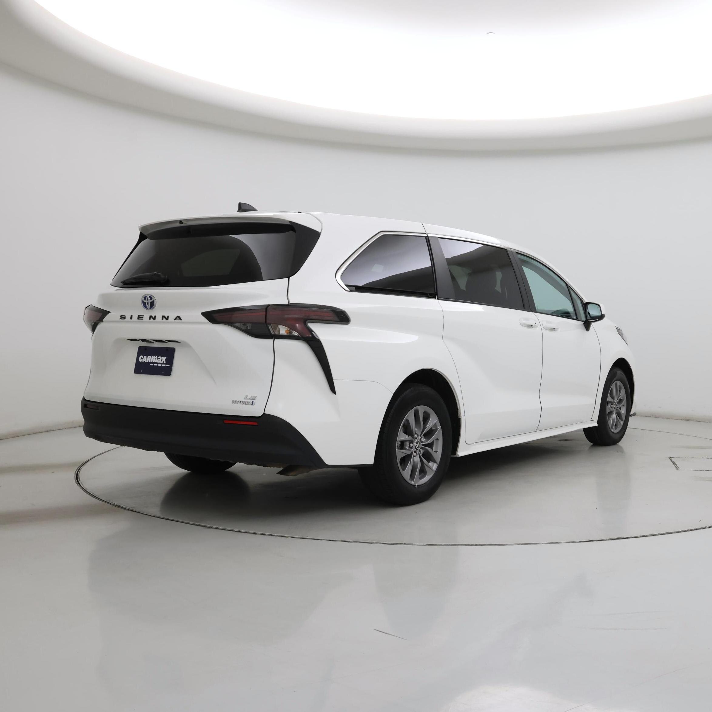 Thumbnail: 2024 Toyota Sienna - 8